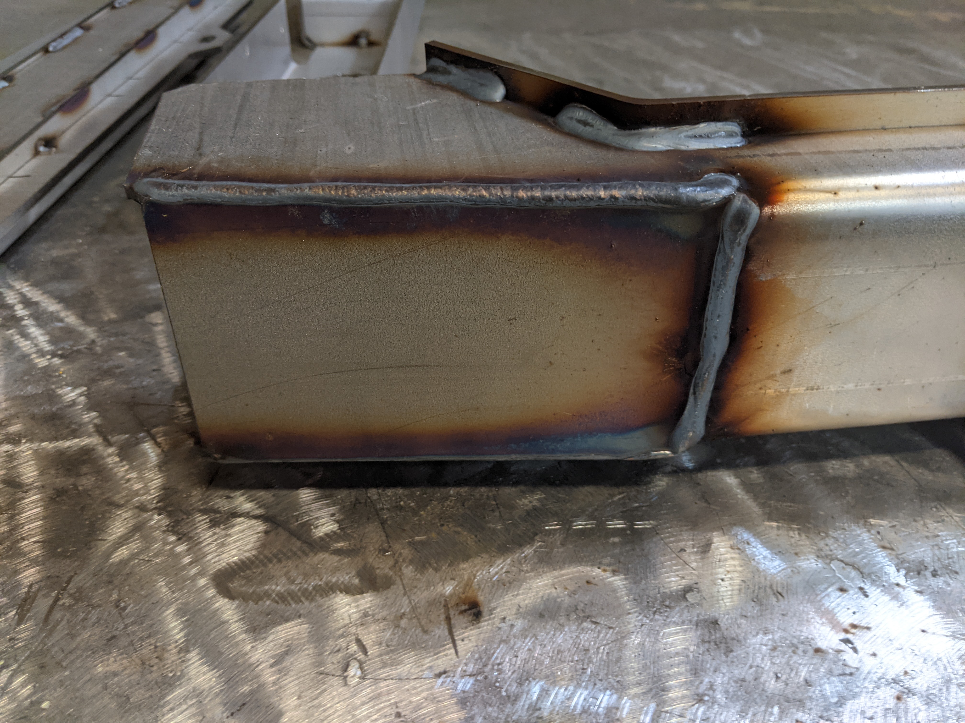 Ron's Mobile Welding logo