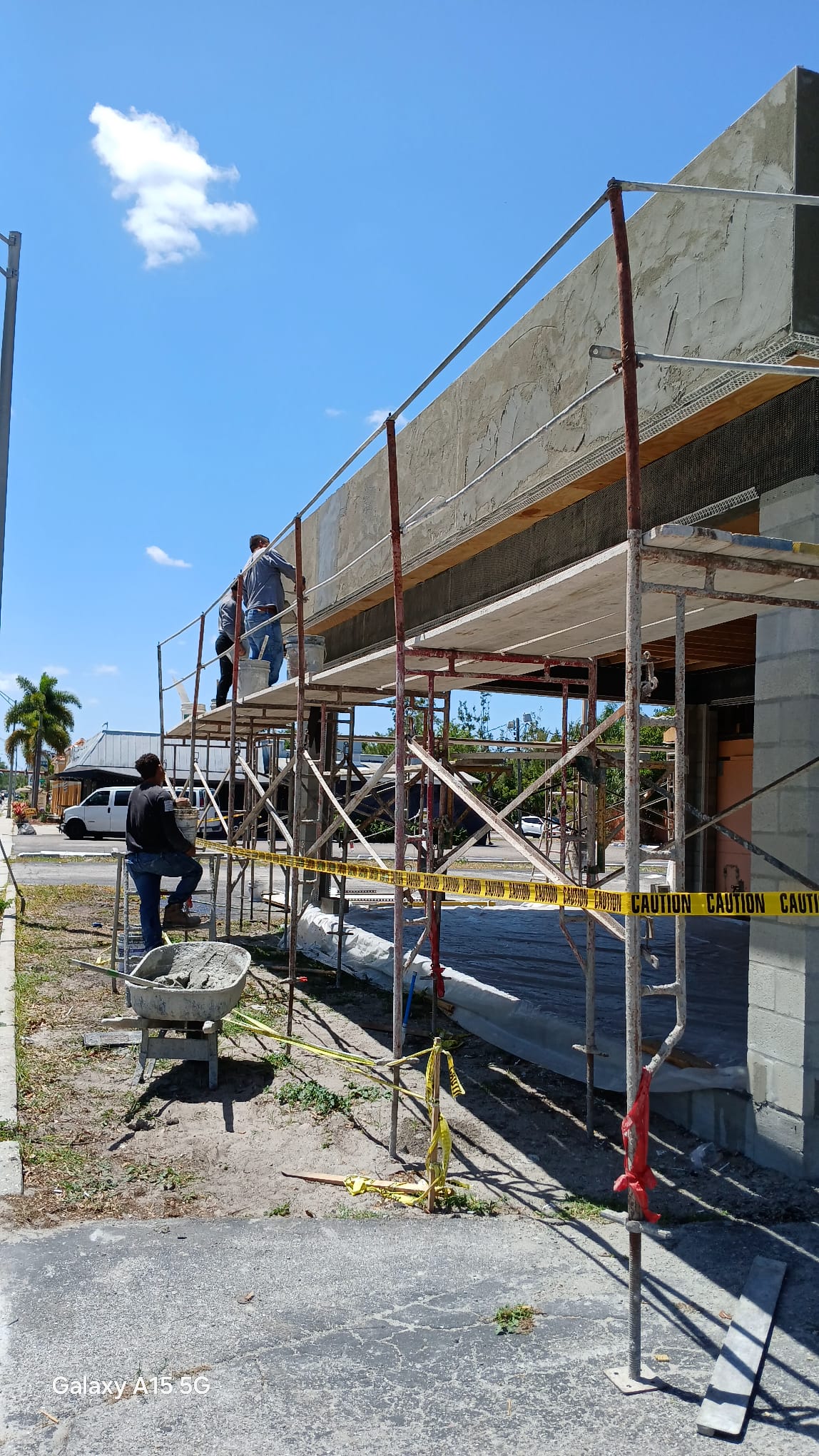 J&E stucco logo