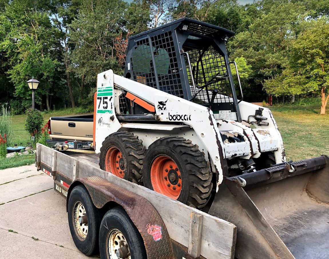 Dahlheimer Construction and Landscaping LLC logo