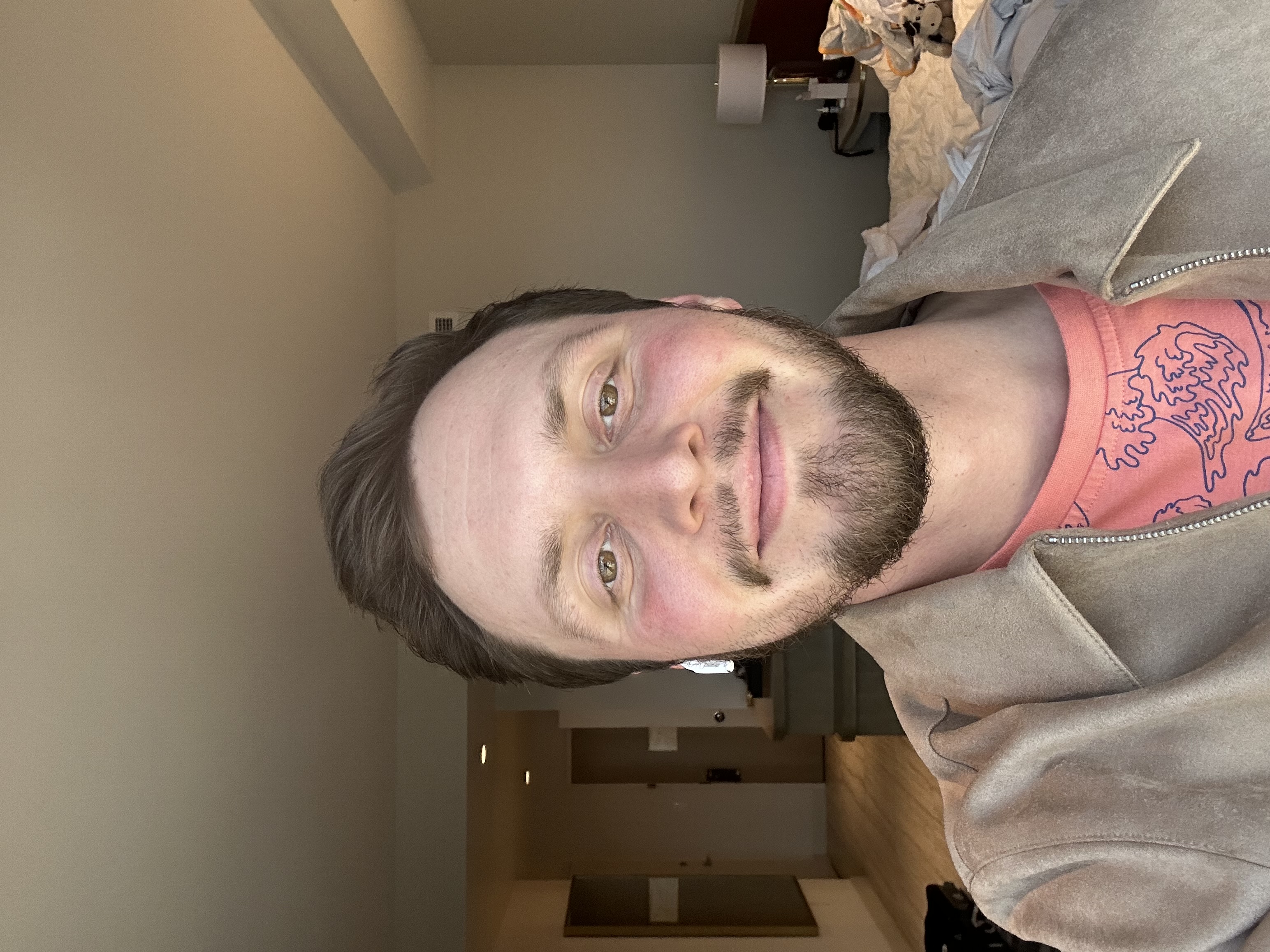 Tracy’s Movers logo