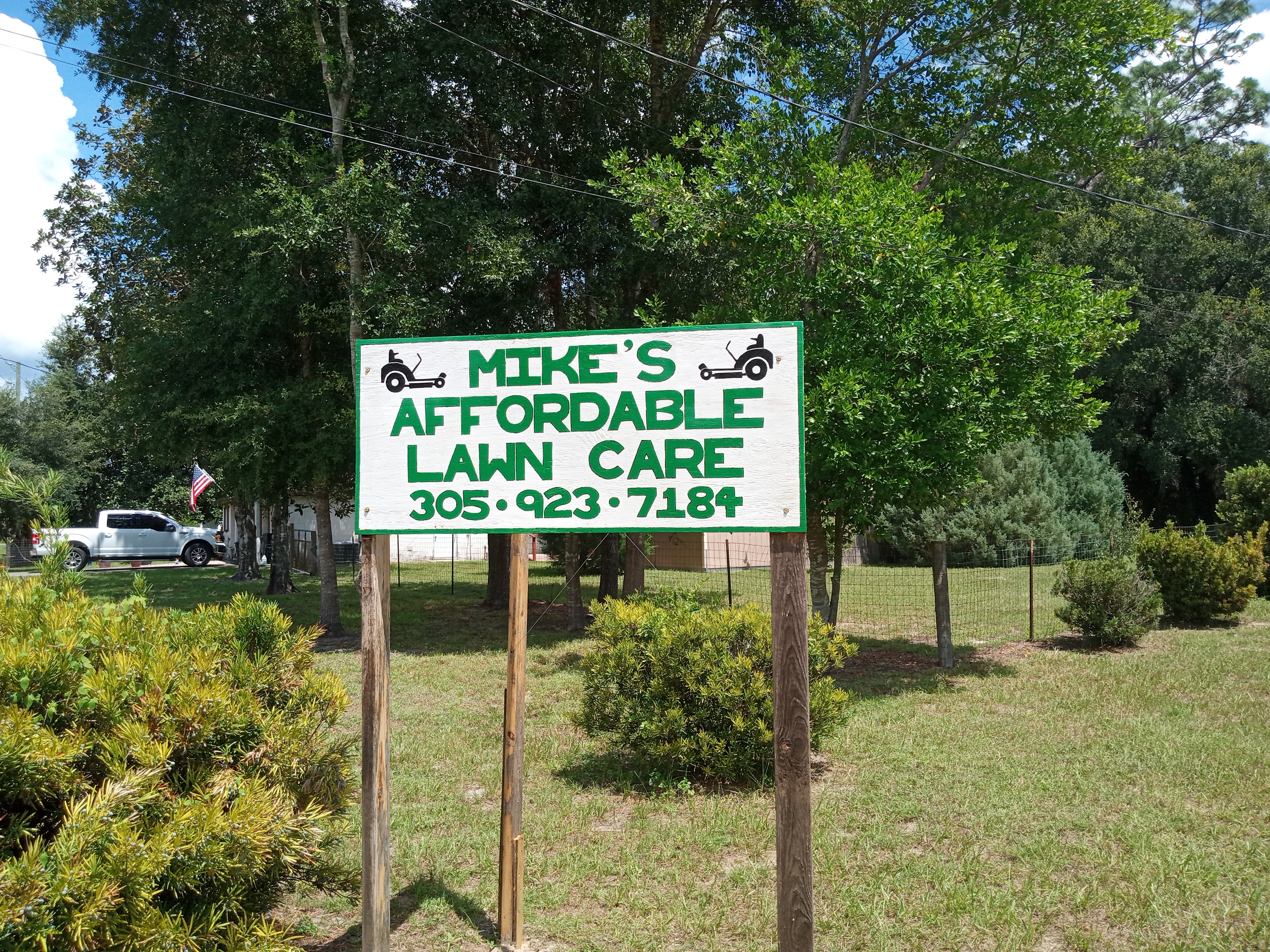 Avatar for Mike's affordable lawn service