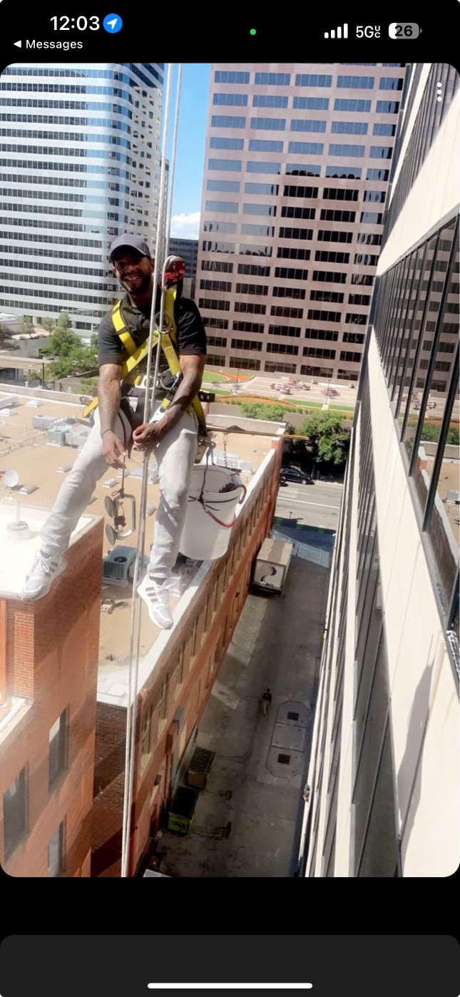 Avatar for D’Lux Rise Llc