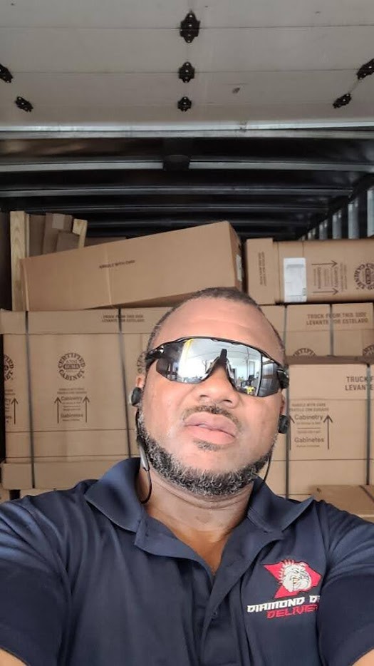 Avatar for Diamond Dawg Delivery