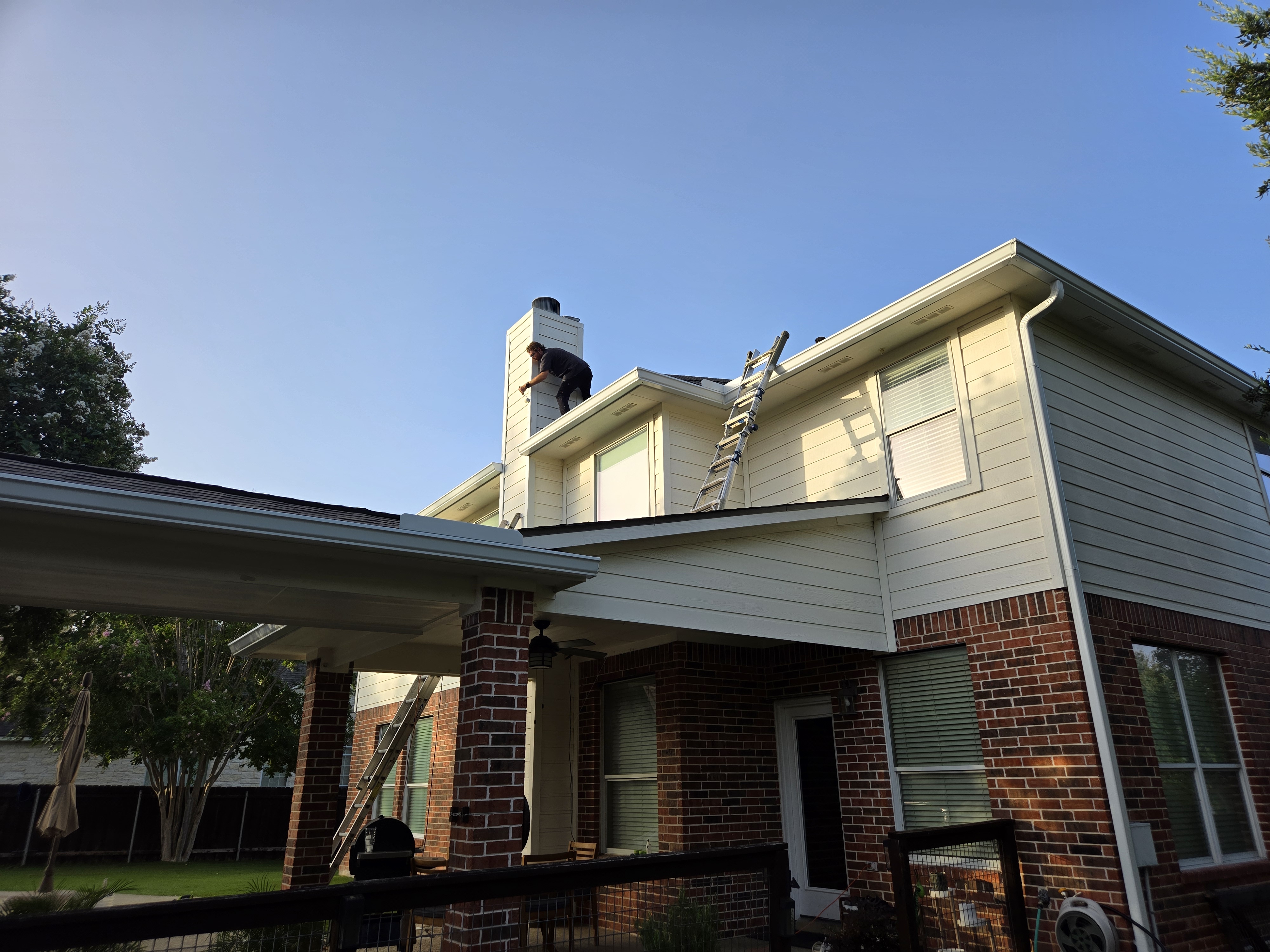 A2eZ Exteriors logo