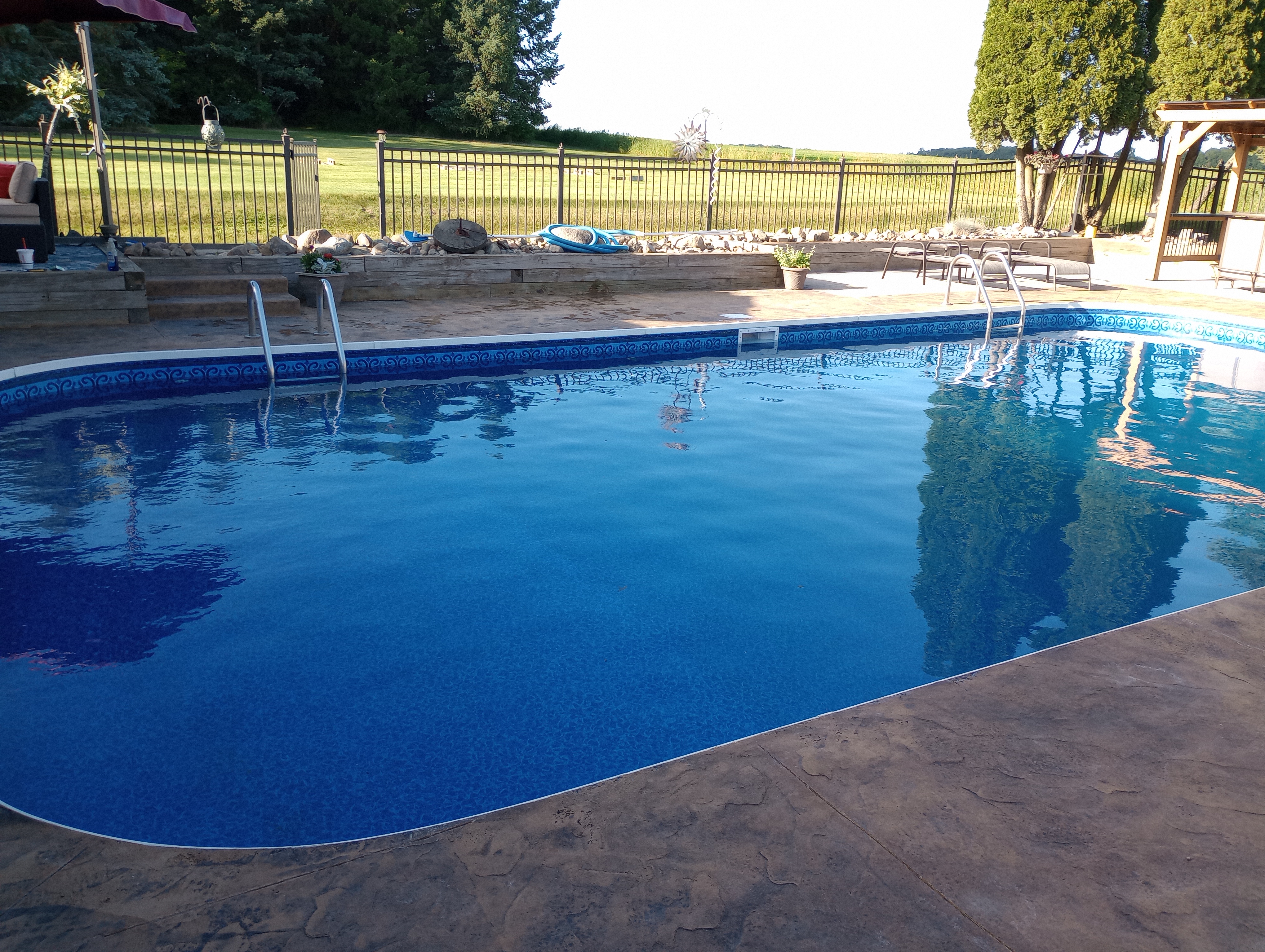 World class pools logo