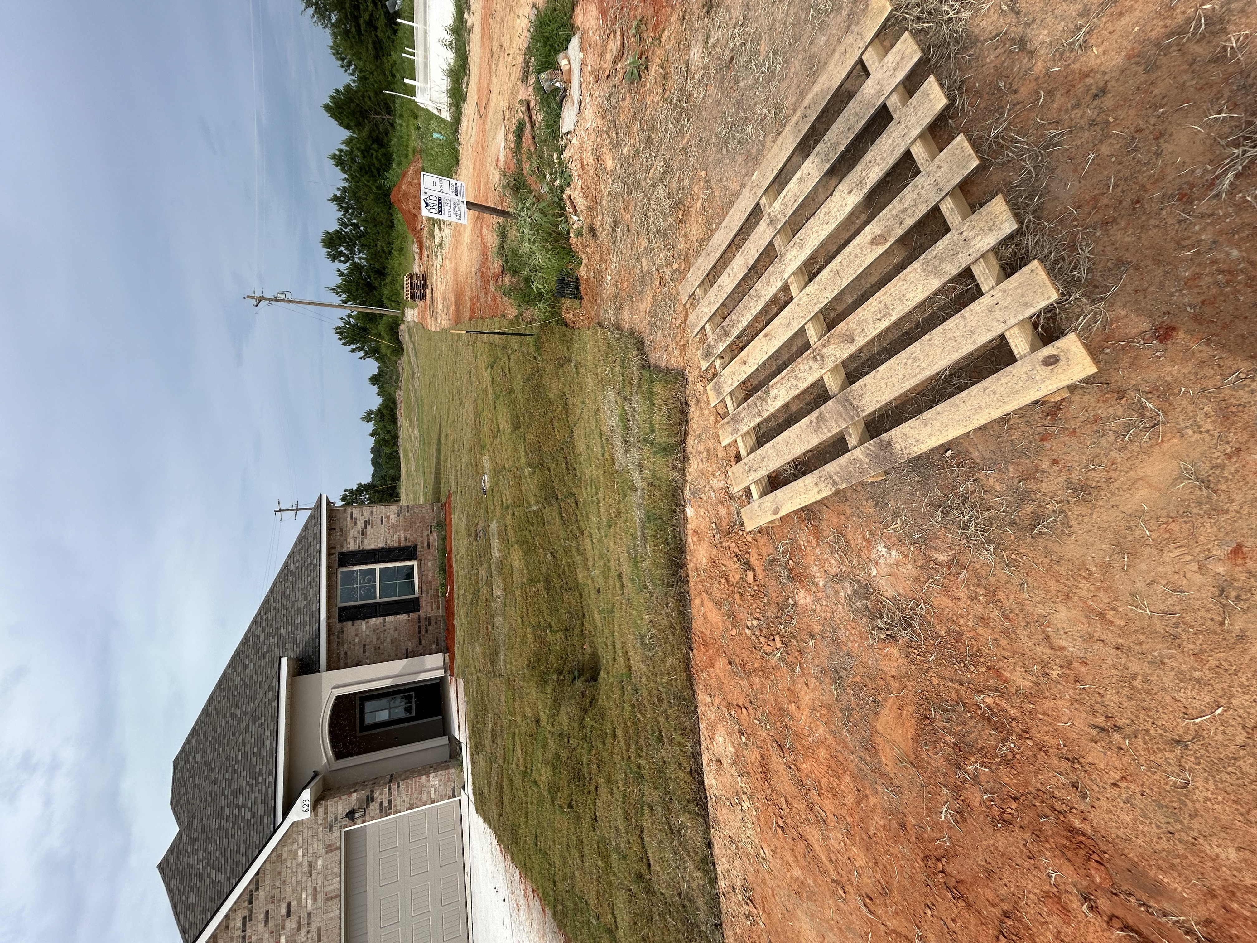 C.S Landscaping logo