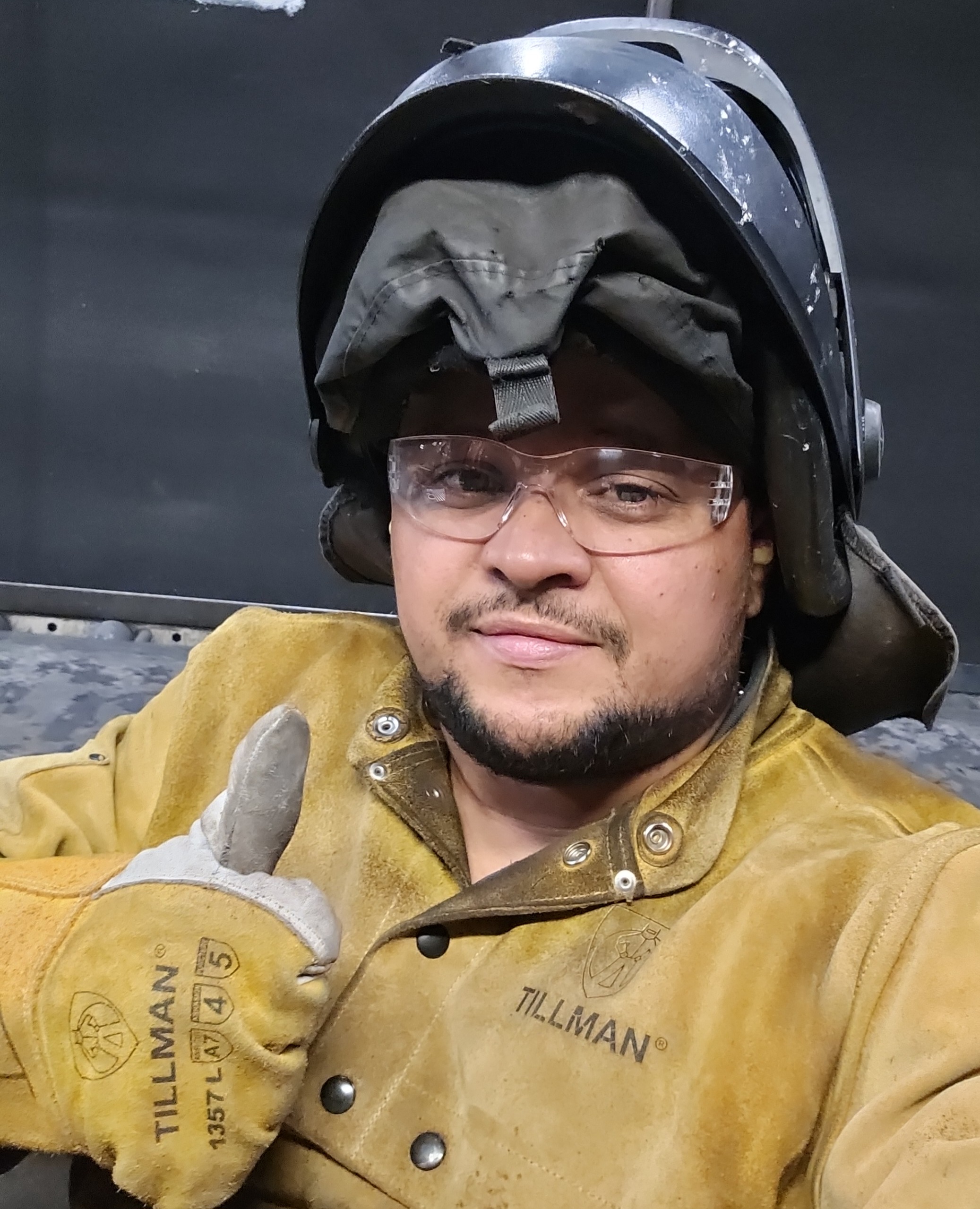 Avatar for Rizo general welder