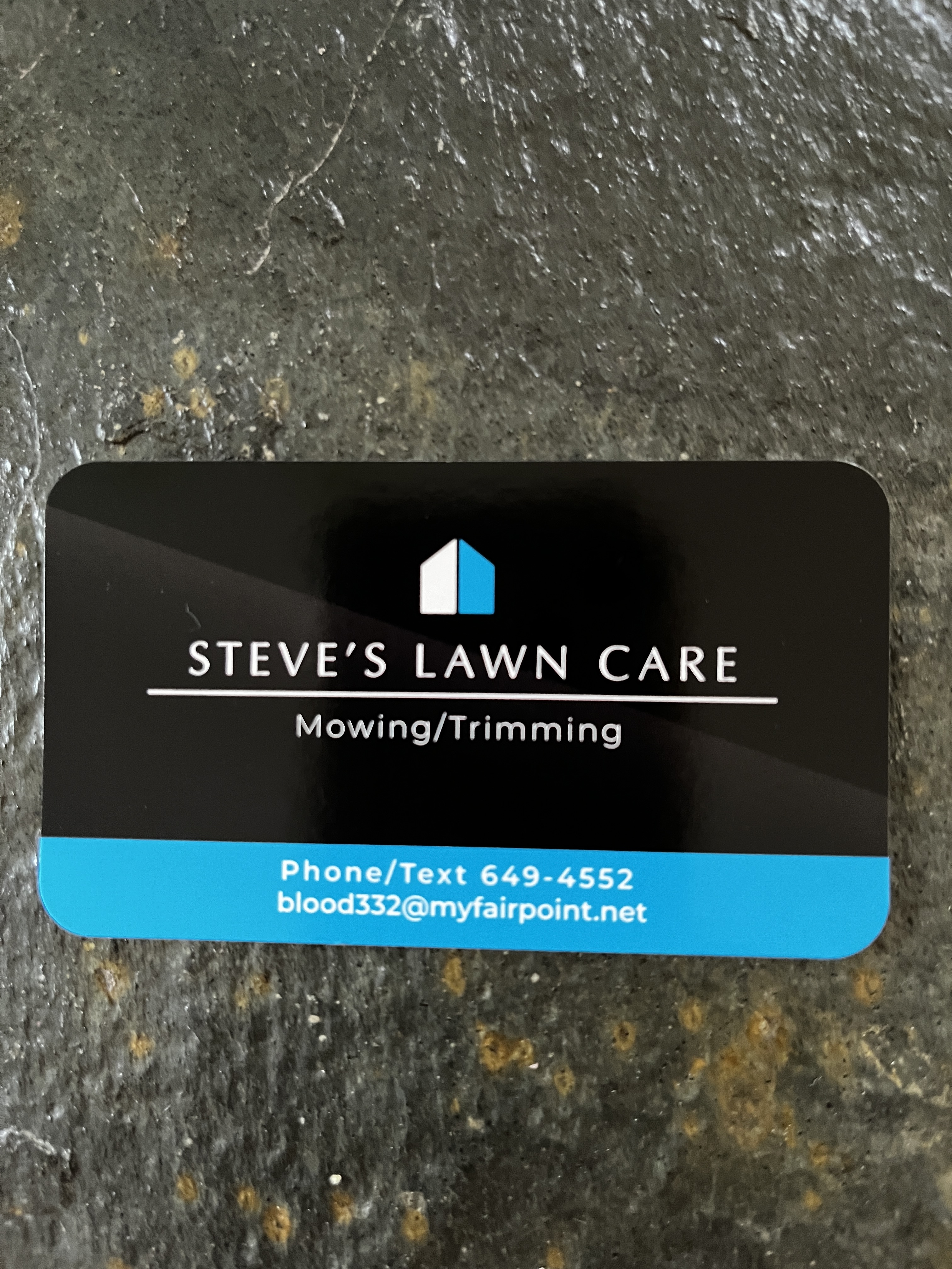 Steve's Lawn Care logo