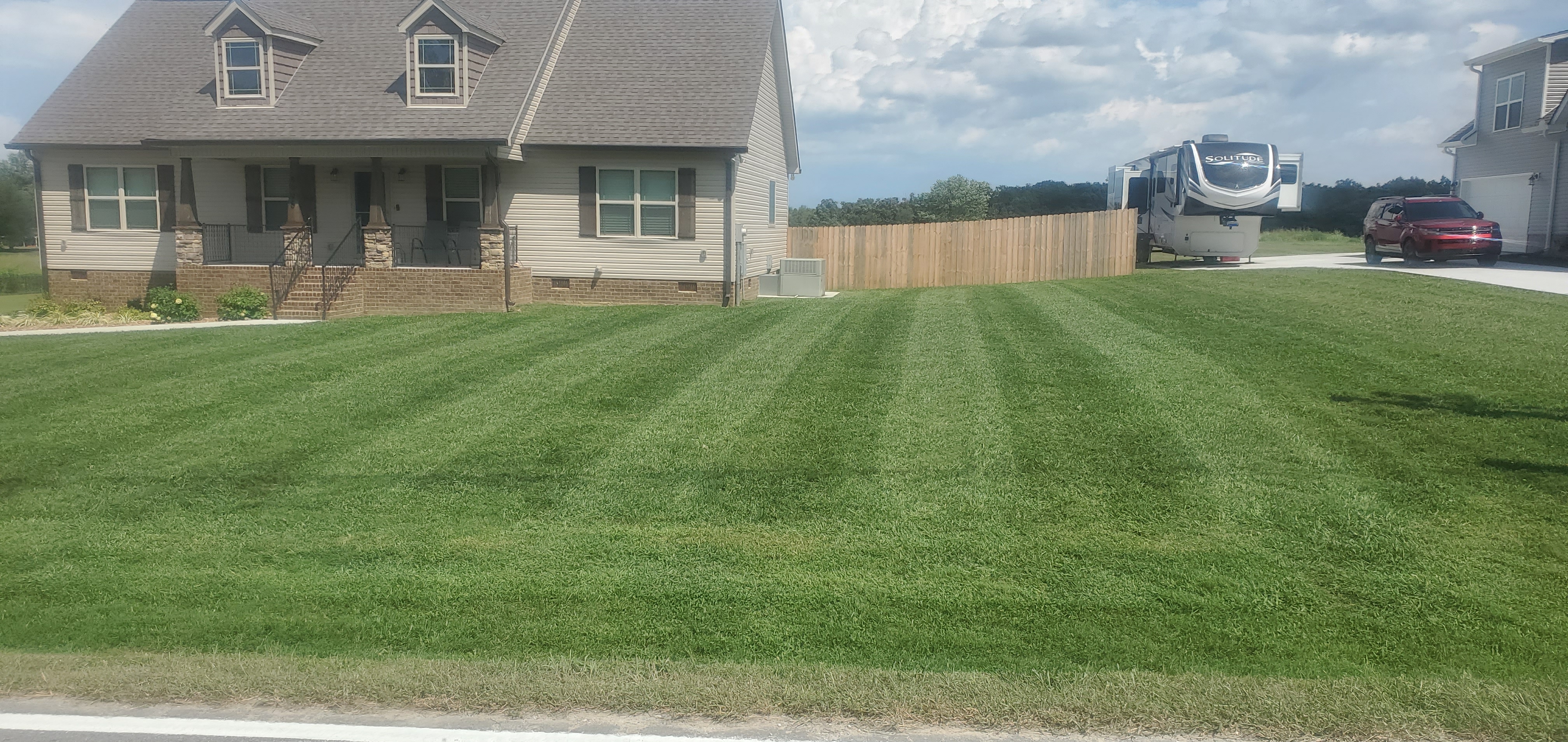 Avatar for Green's Lawn Care