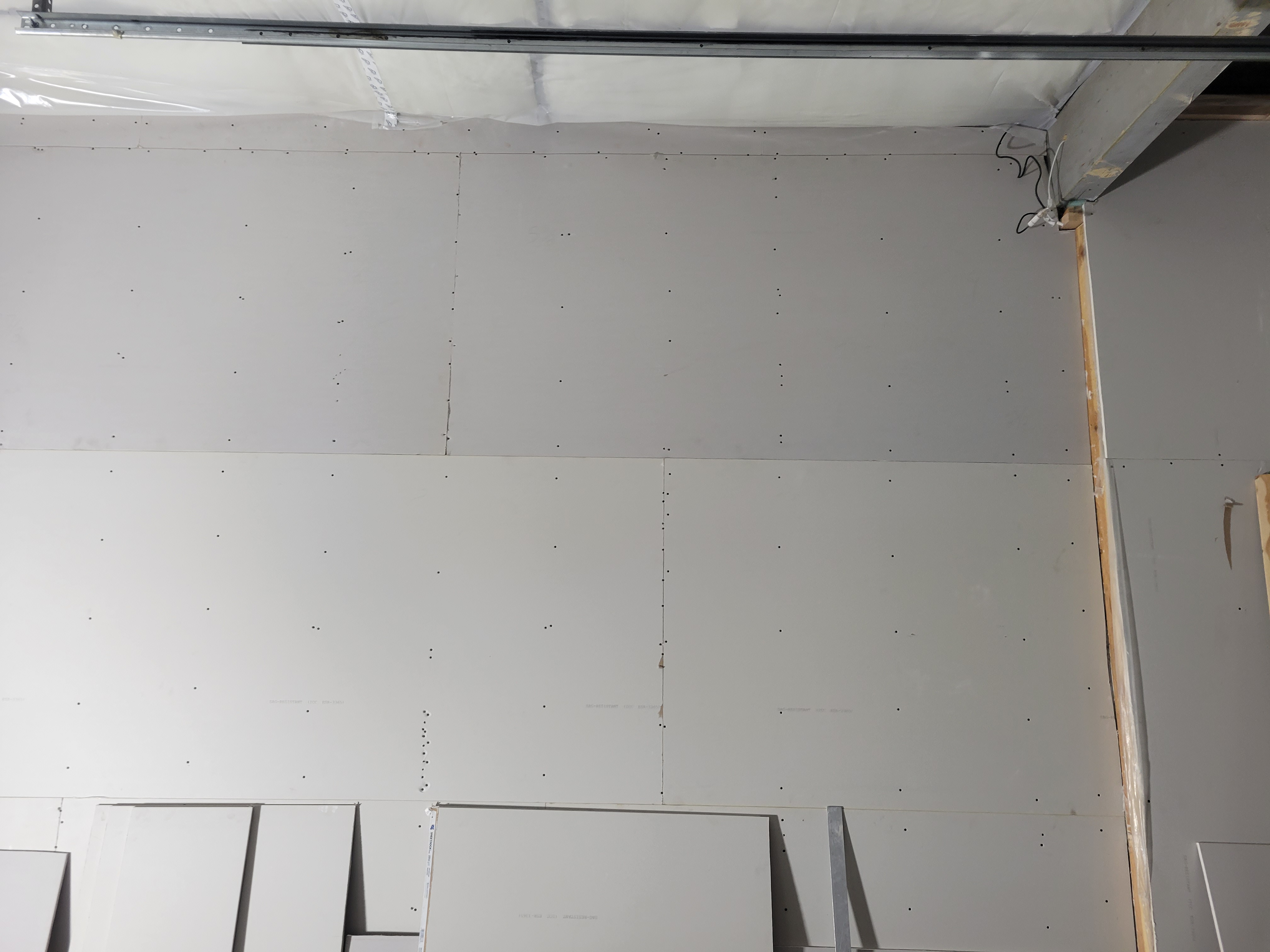 Moys Drywall LLC logo