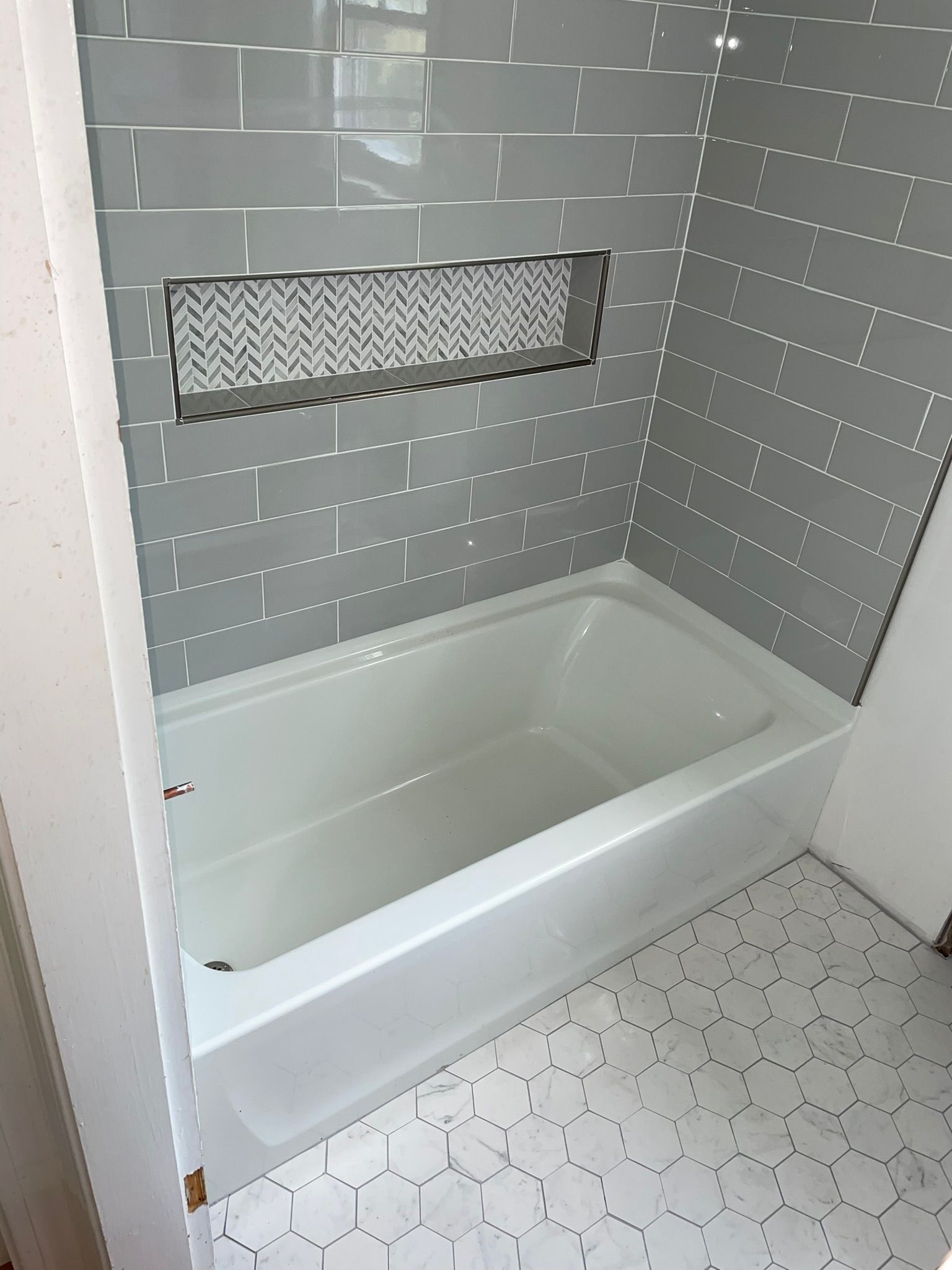 Avatar for Dean tile and designs