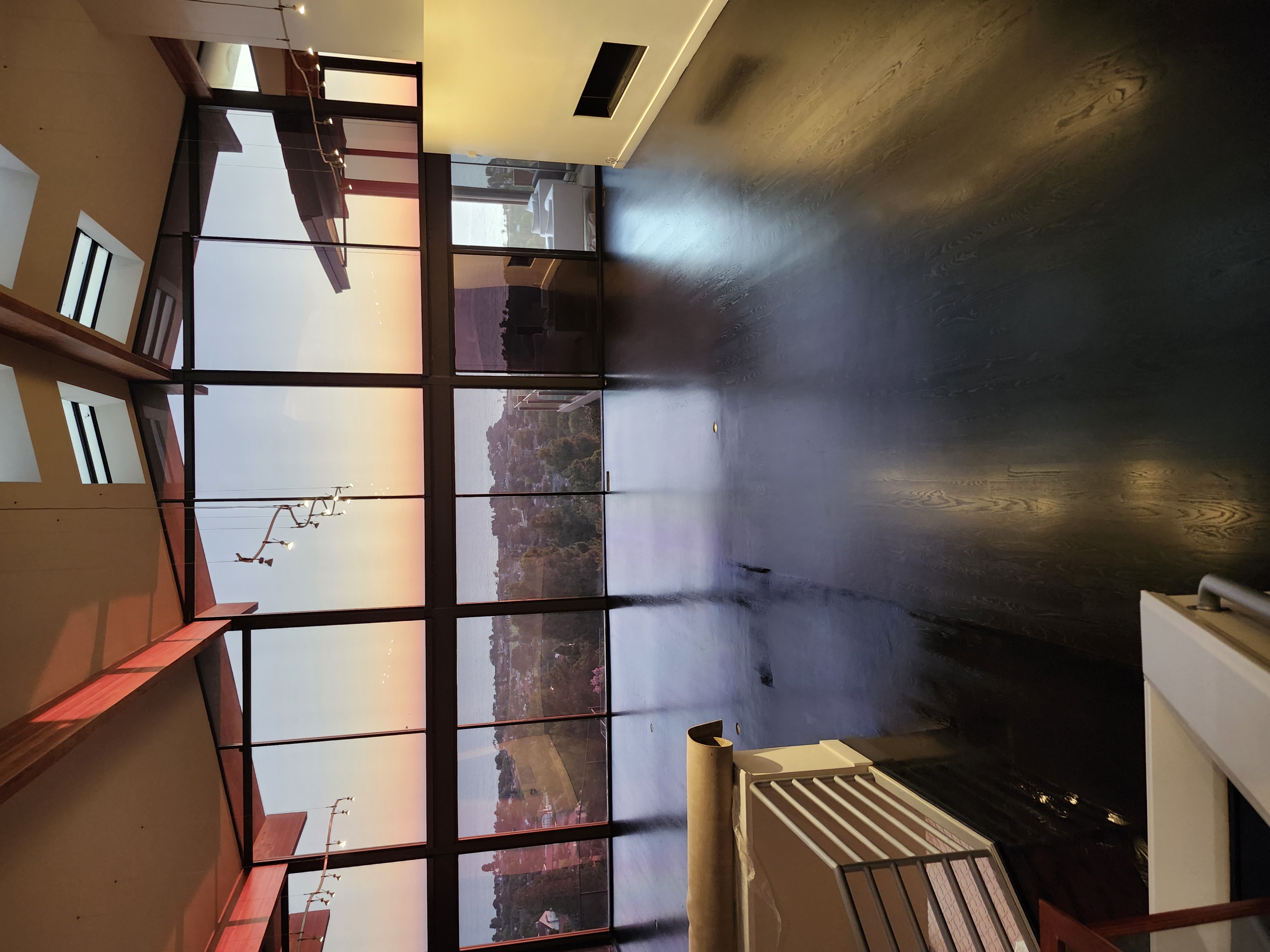 RM CUSTOM HARDWOOD FLOORING logo