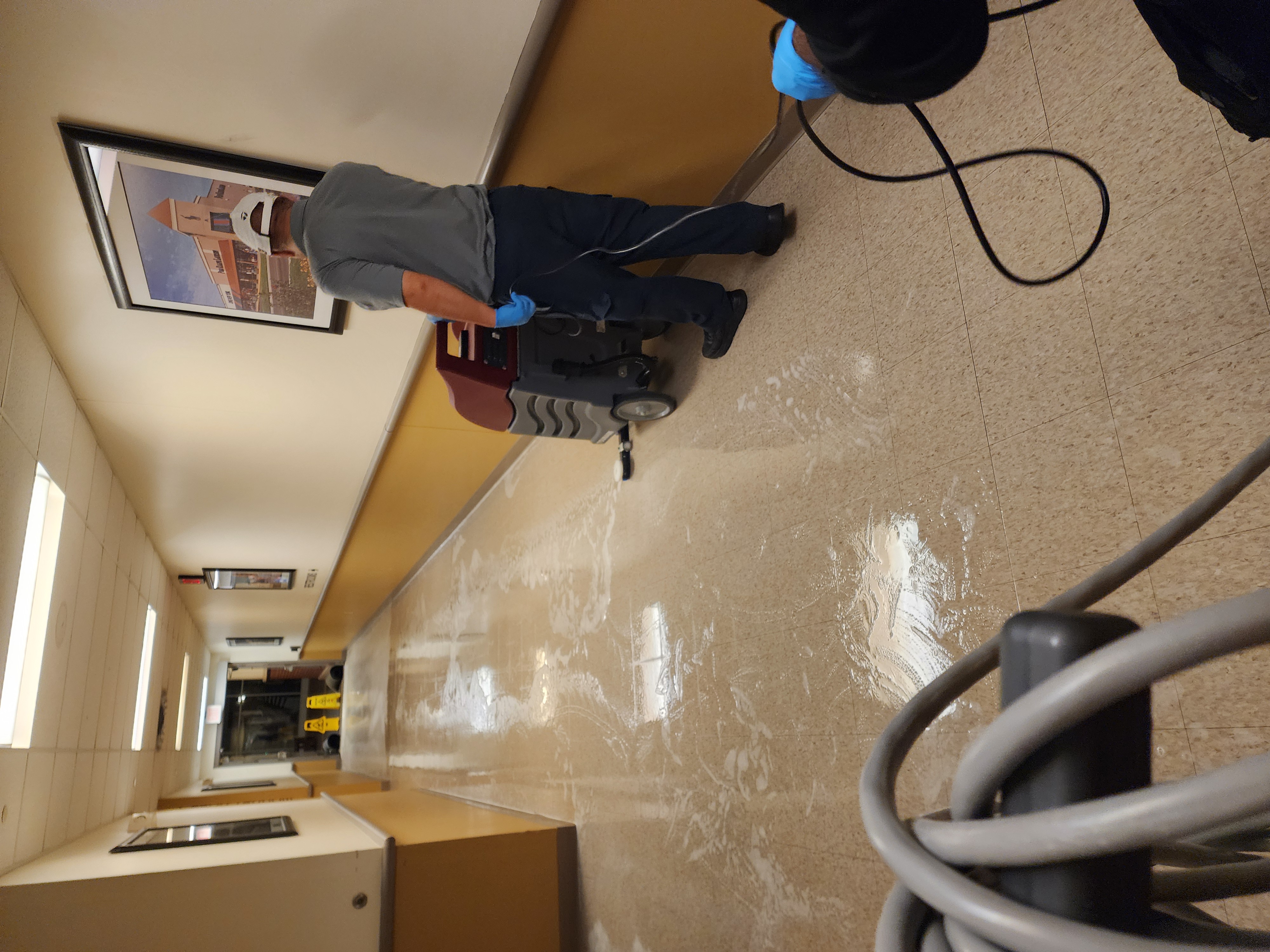 Best Pro Cleaners llc logo