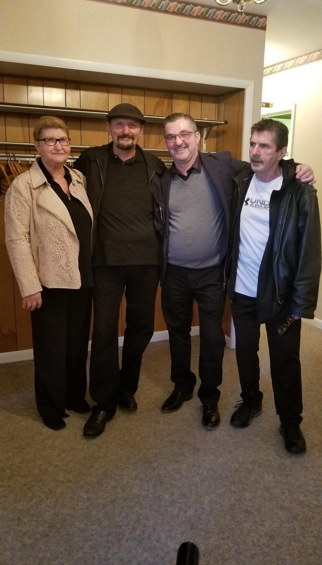 Avatar for Ellis painting