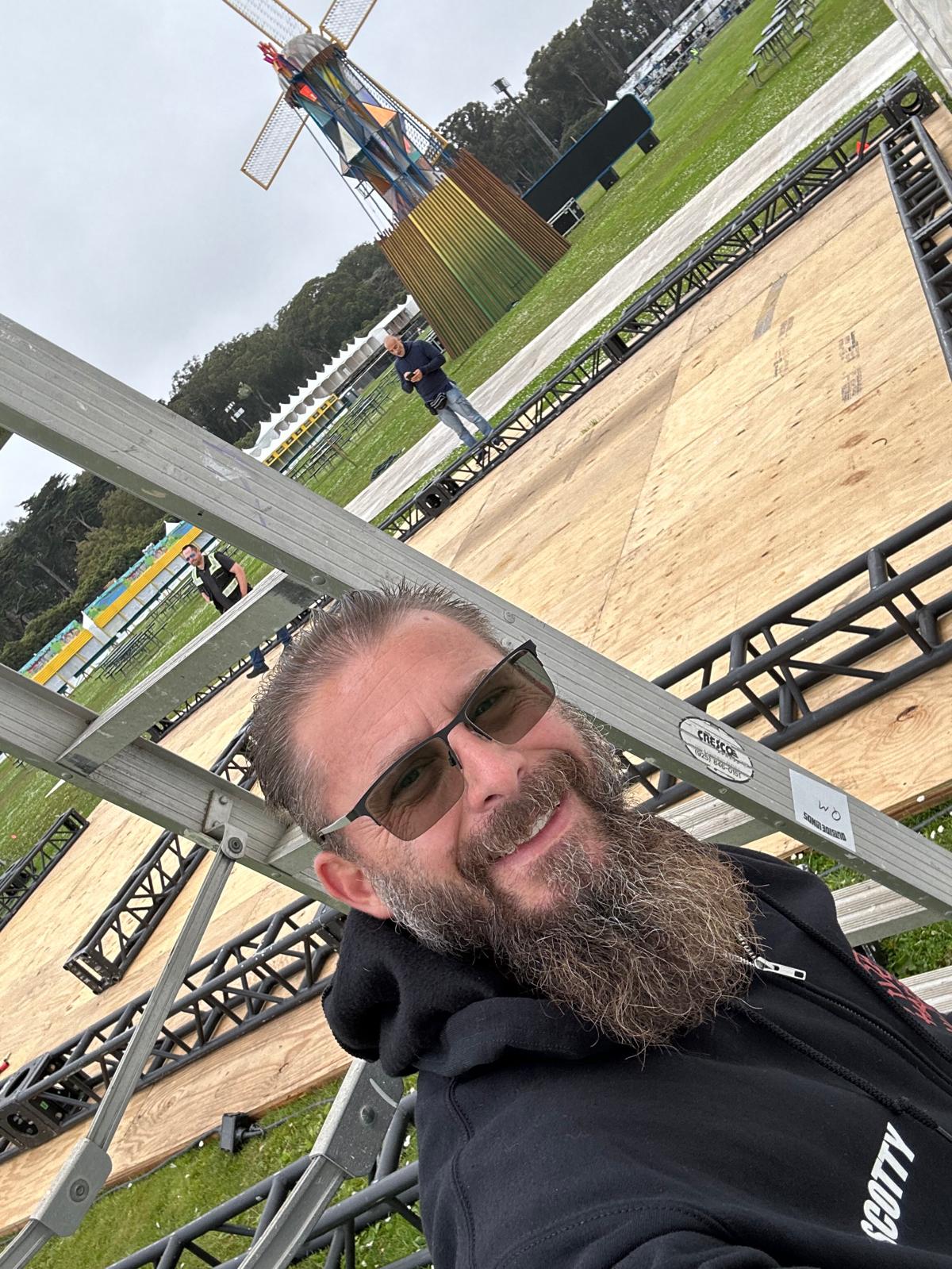 Avatar for VIKTOREUM