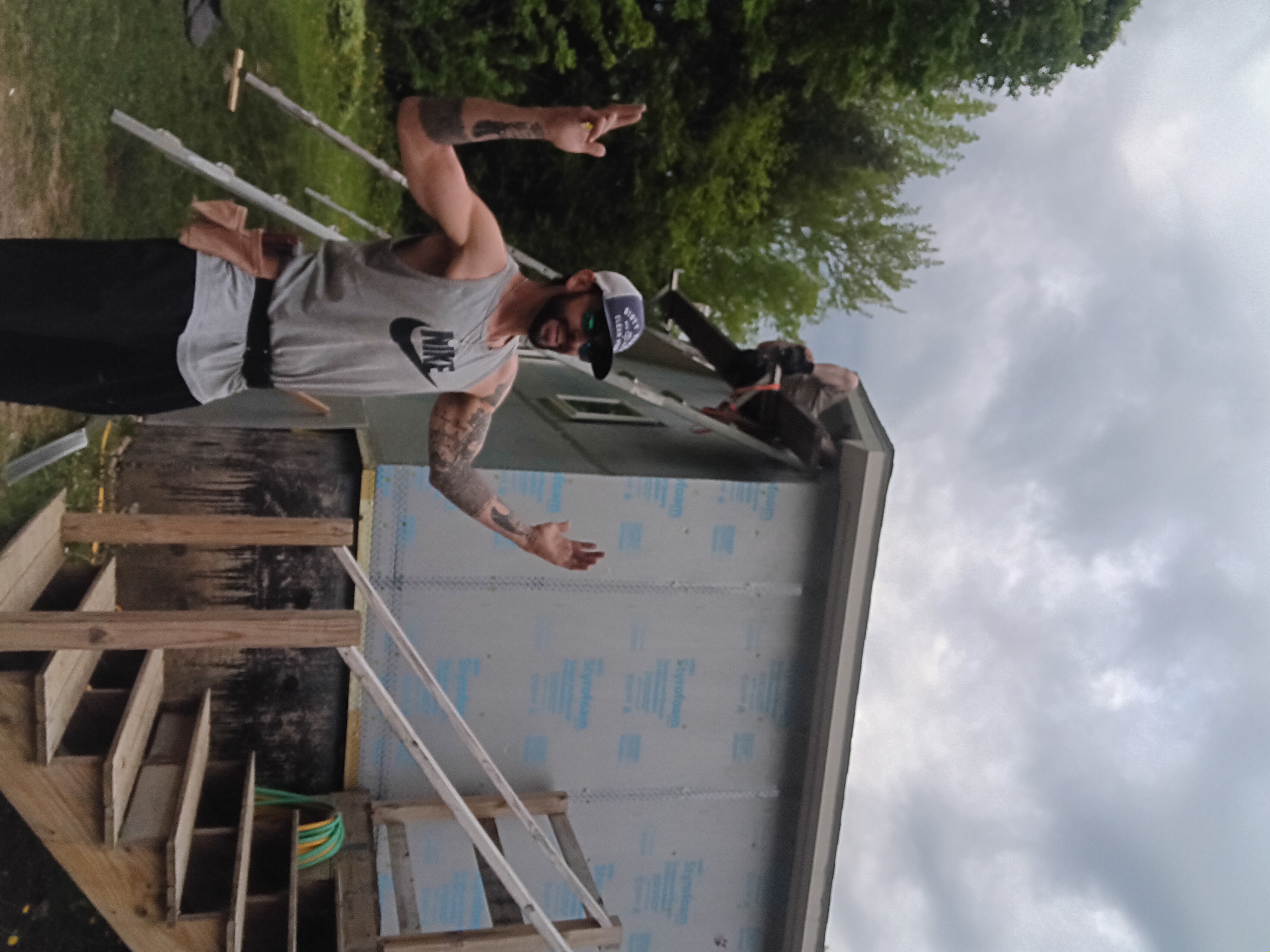 Hammer Time Construction logo