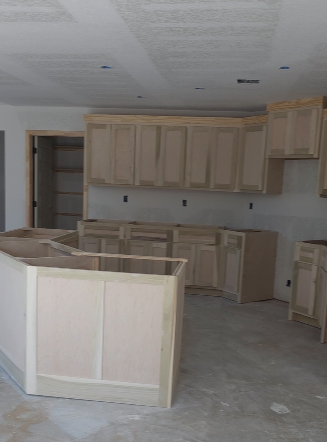 Corona carpentry and construction logo