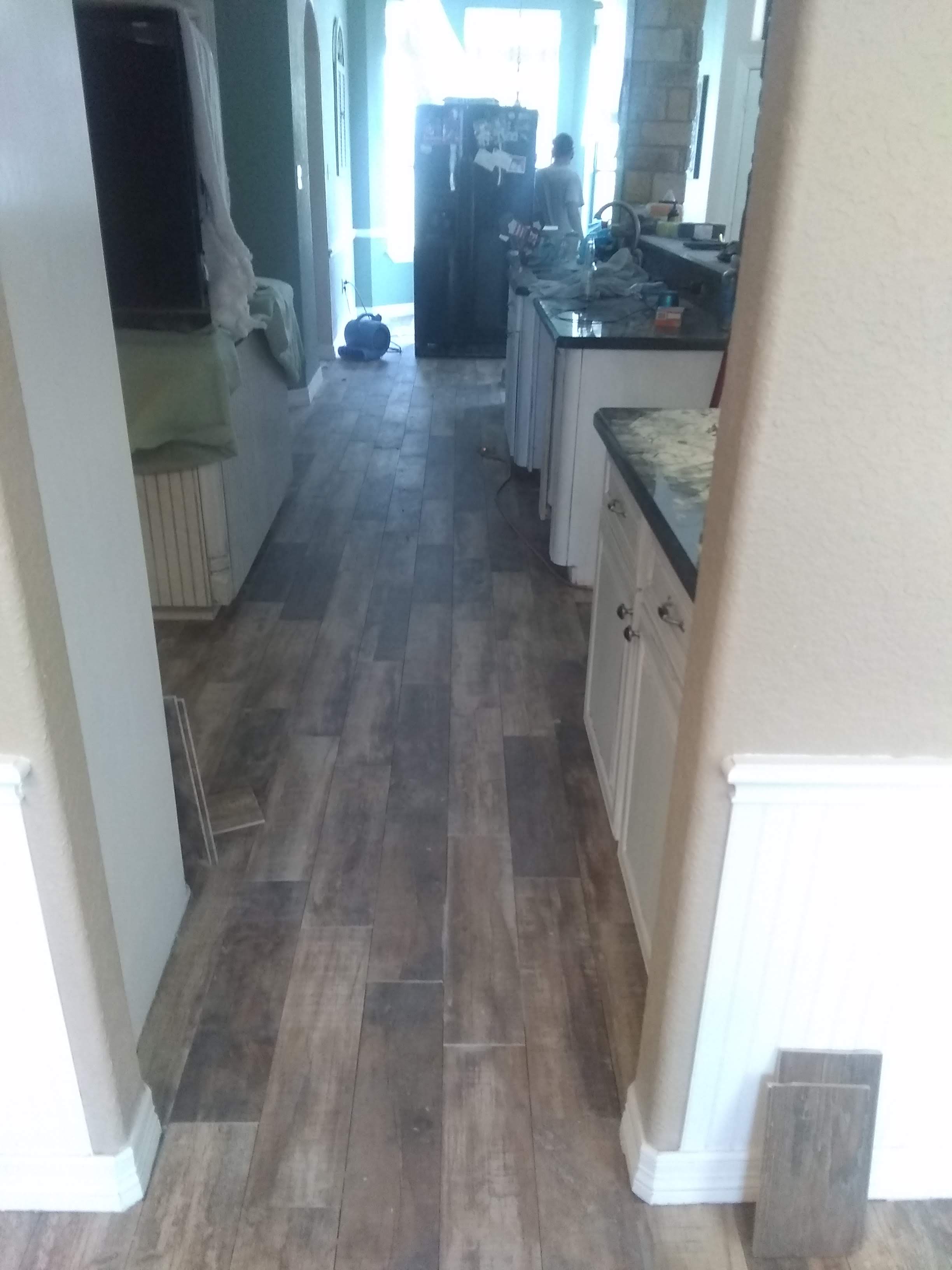 Aguilar tile & remodeling logo