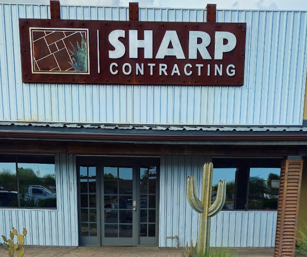 Sharp Contracting logo