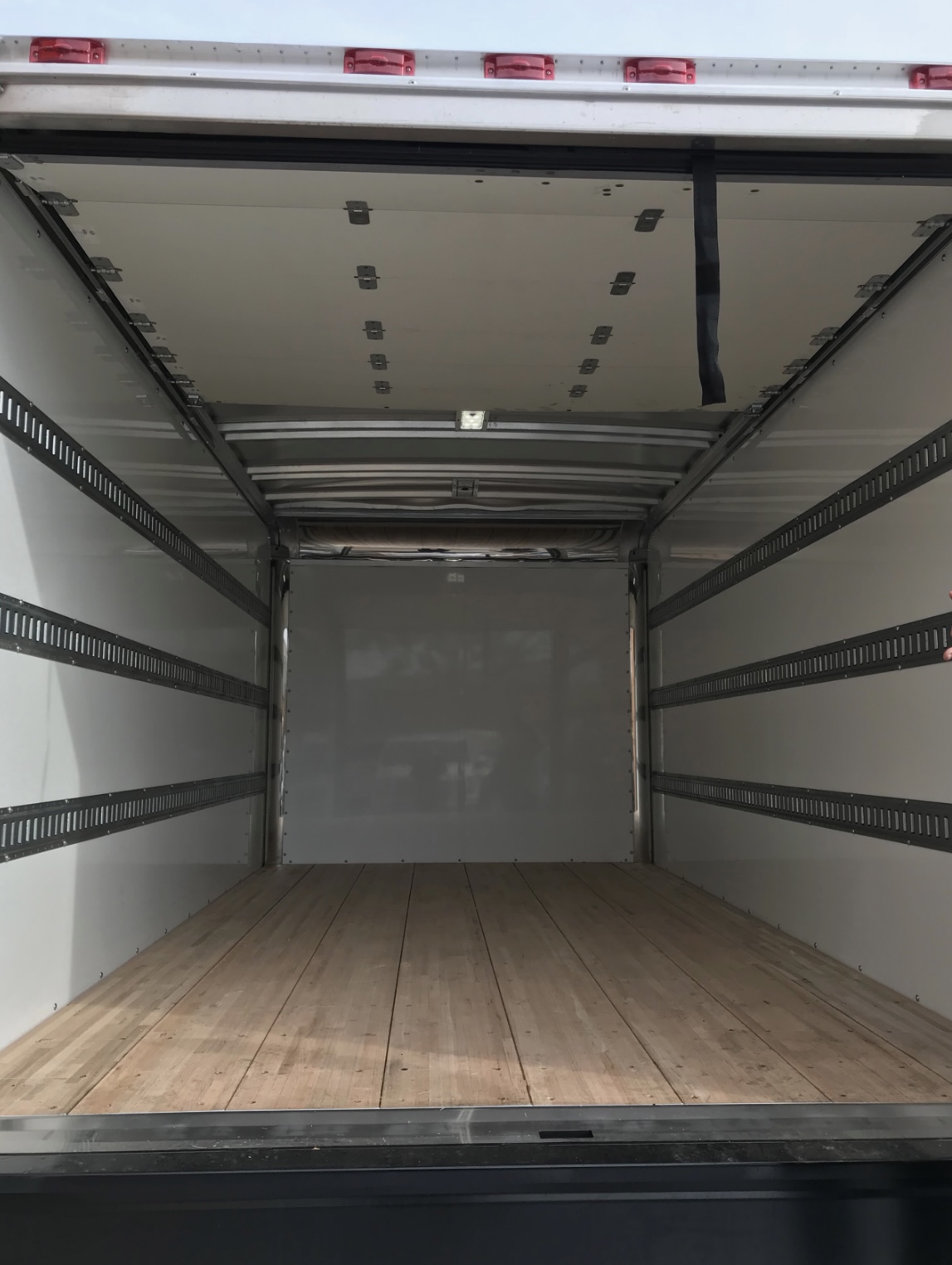 D.R Moving logo