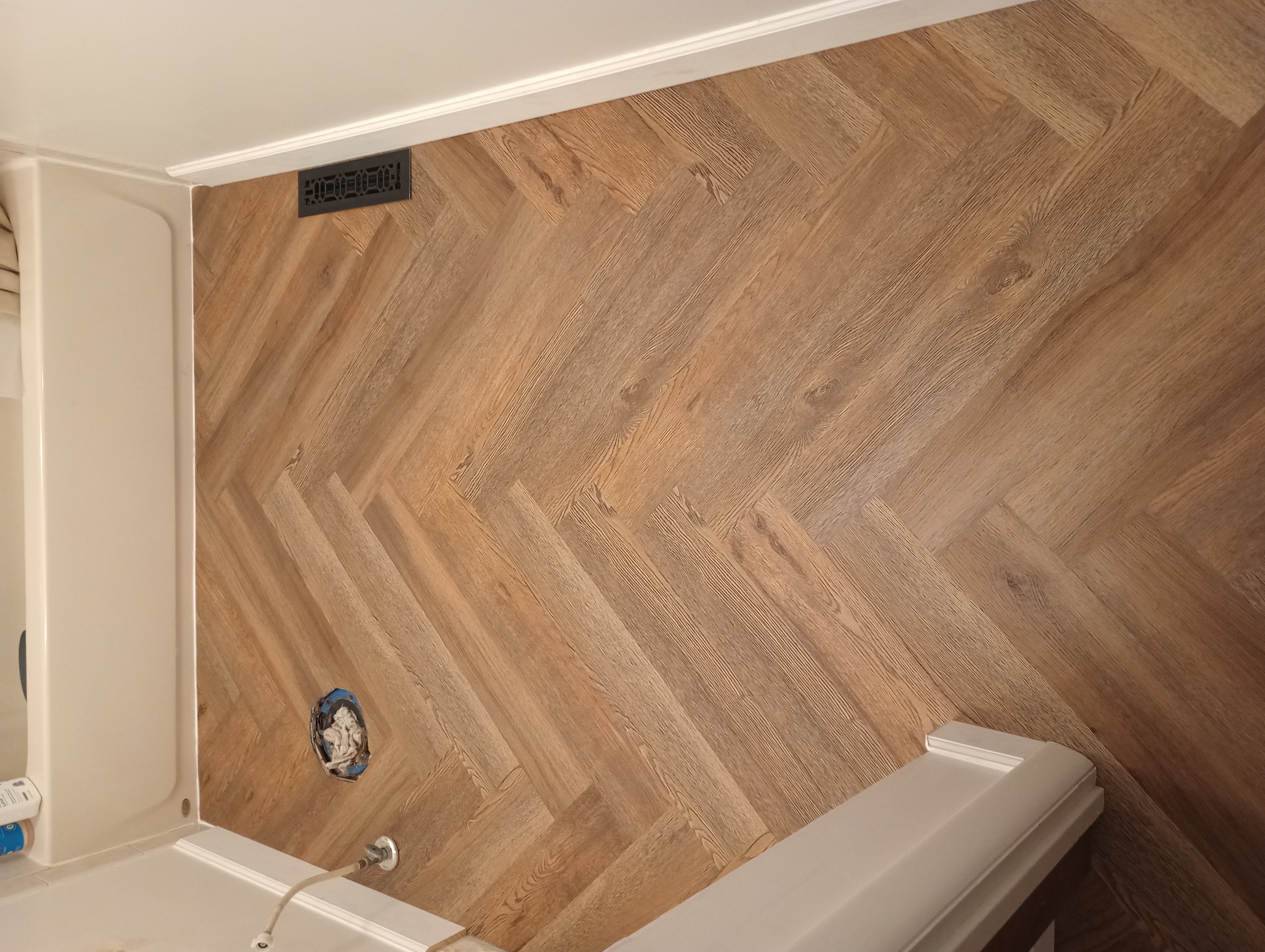 Wsj flooring LLC logo
