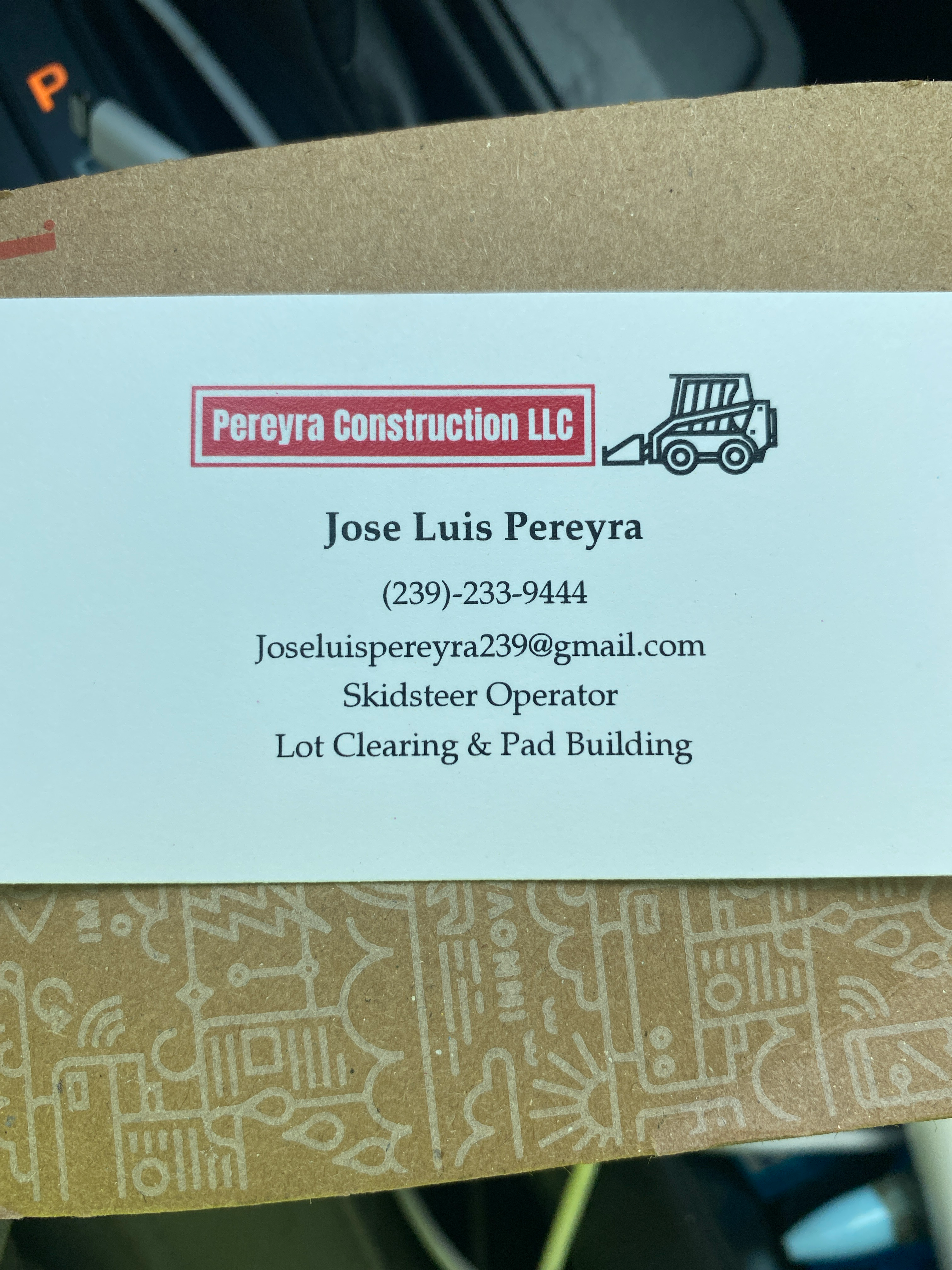 Pereyra Construction LLC logo