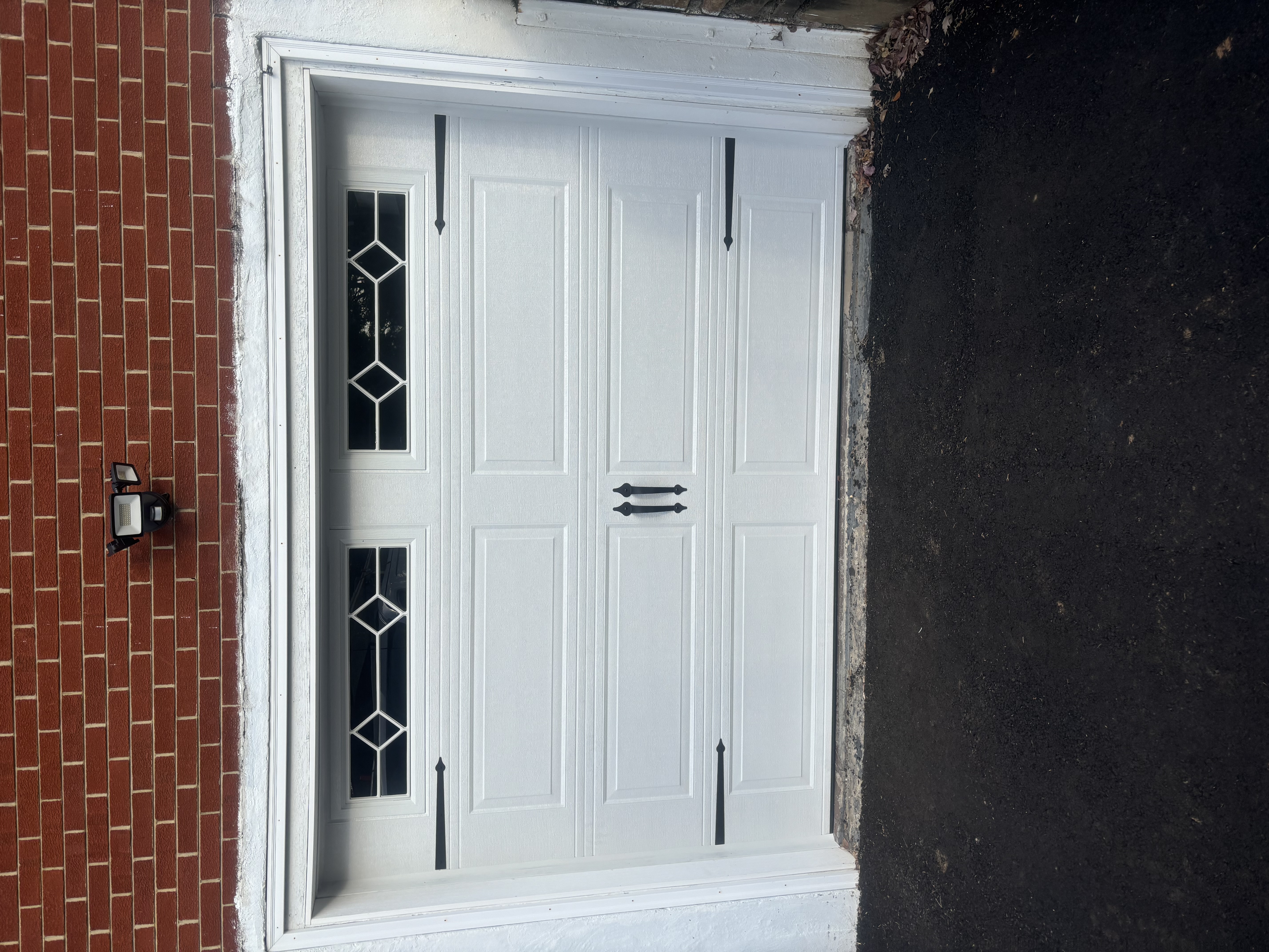 Double AA doors logo