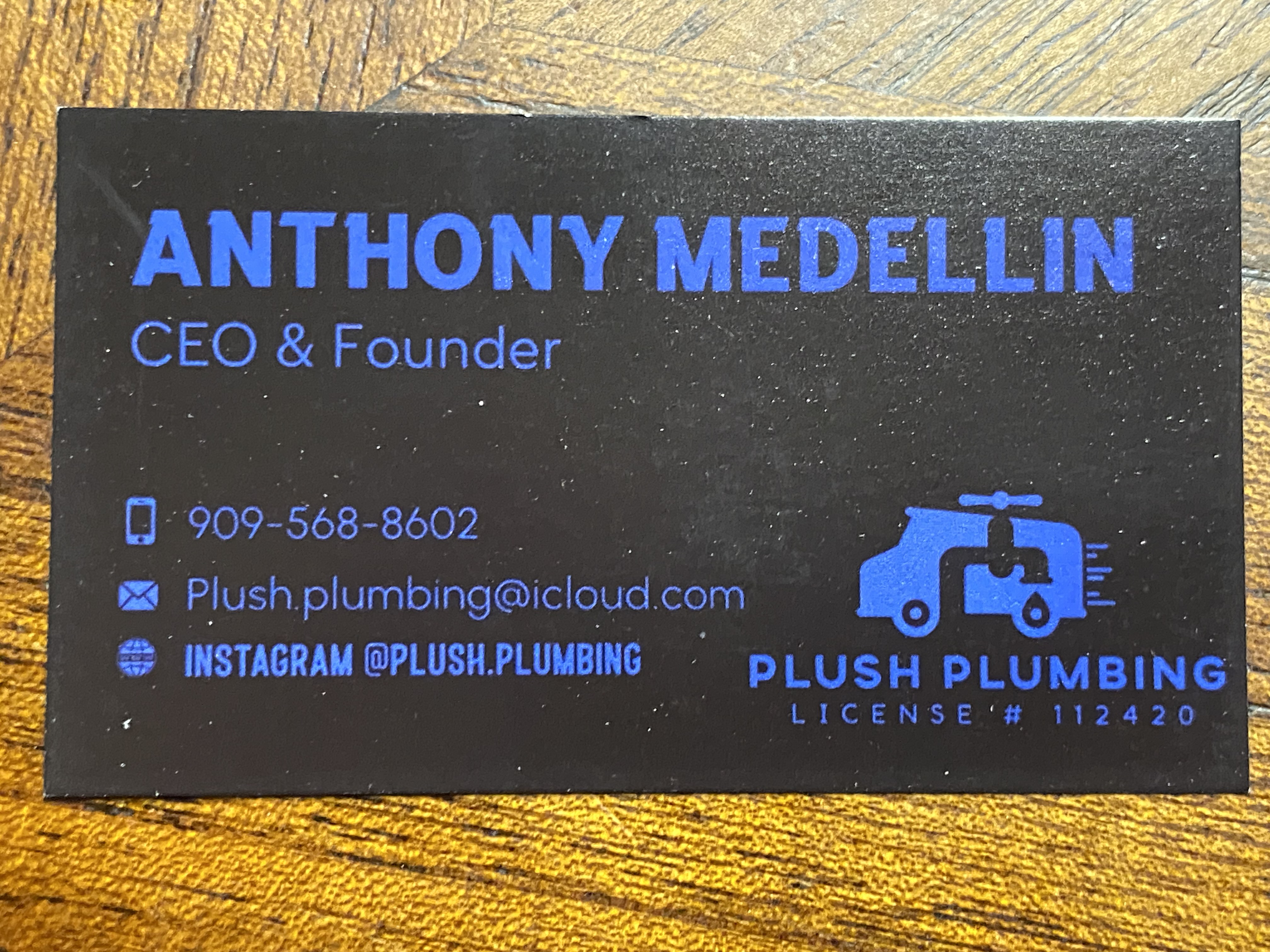 Plush Plumbing logo