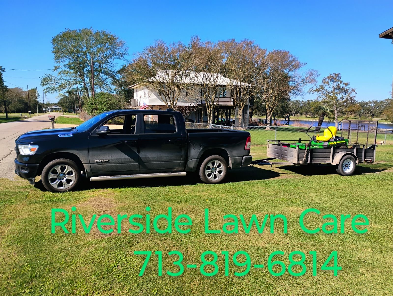 Riverside Lawn Care logo