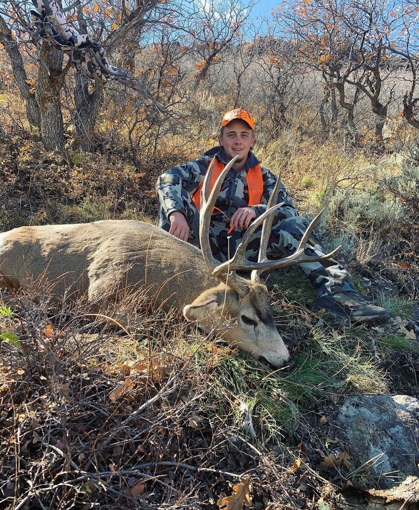 Ruger Hunt logo