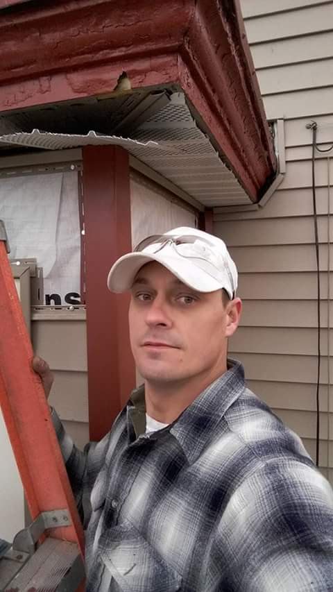 Clee's Handyman Service logo