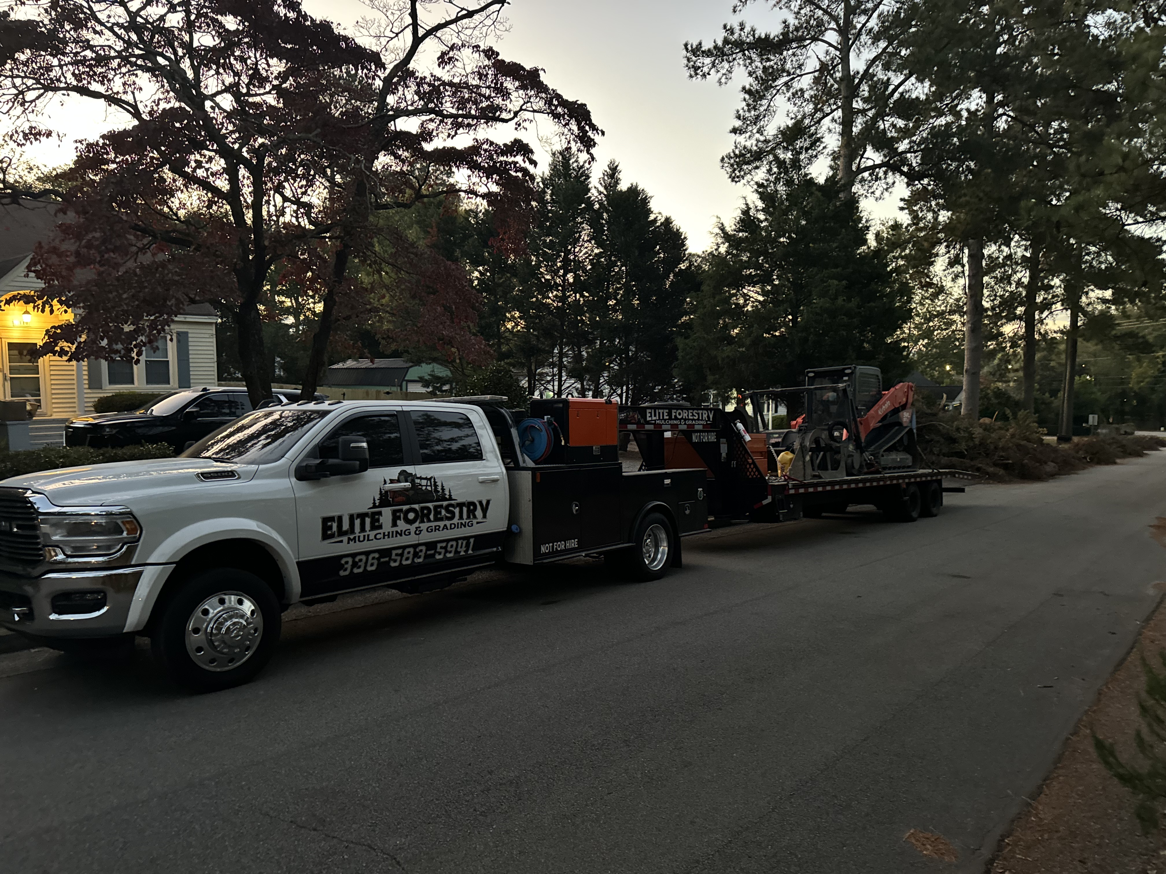 elite forrestry mulching and. grading logo