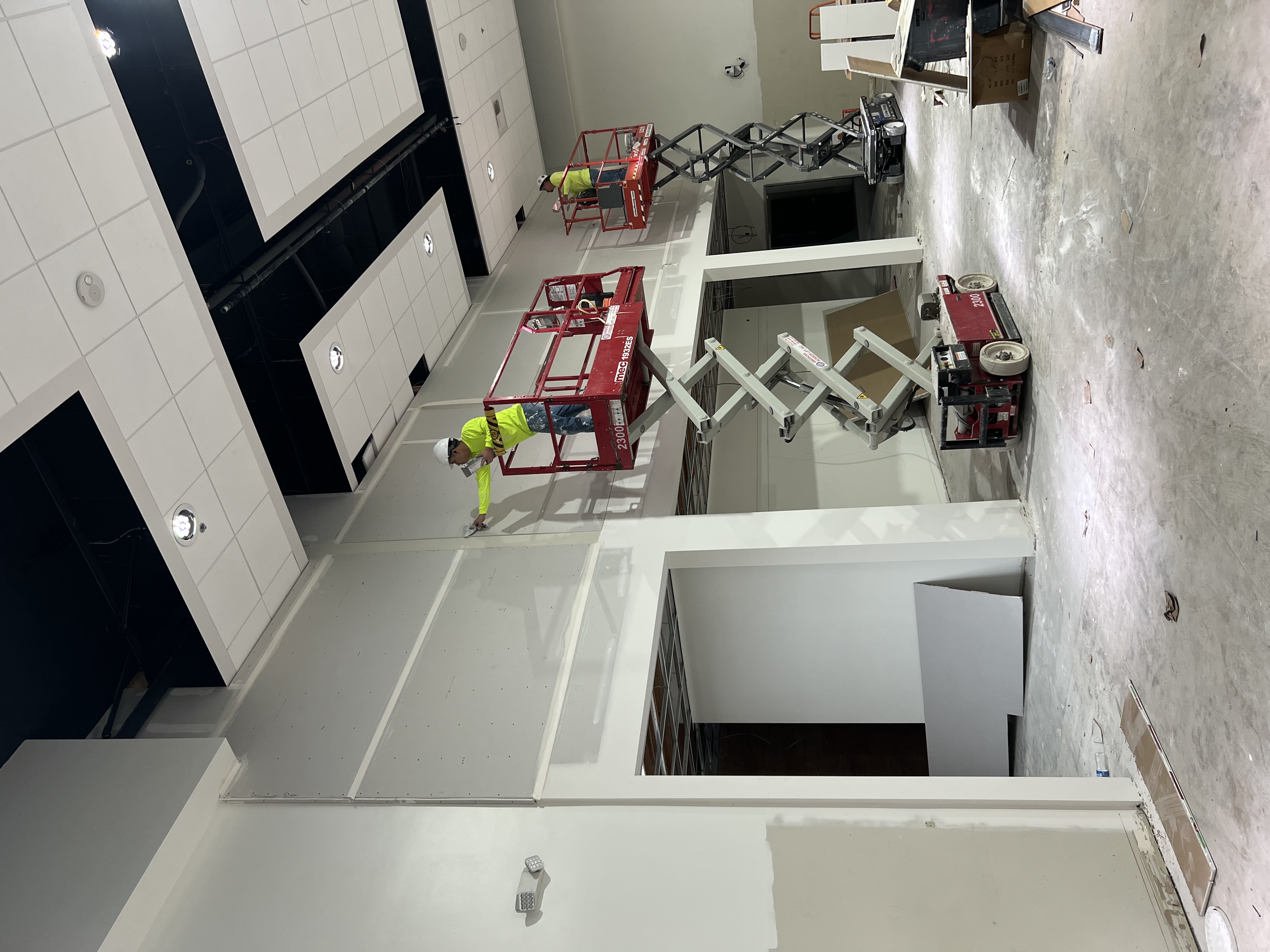 FFD DRYWALL& STUDS logo