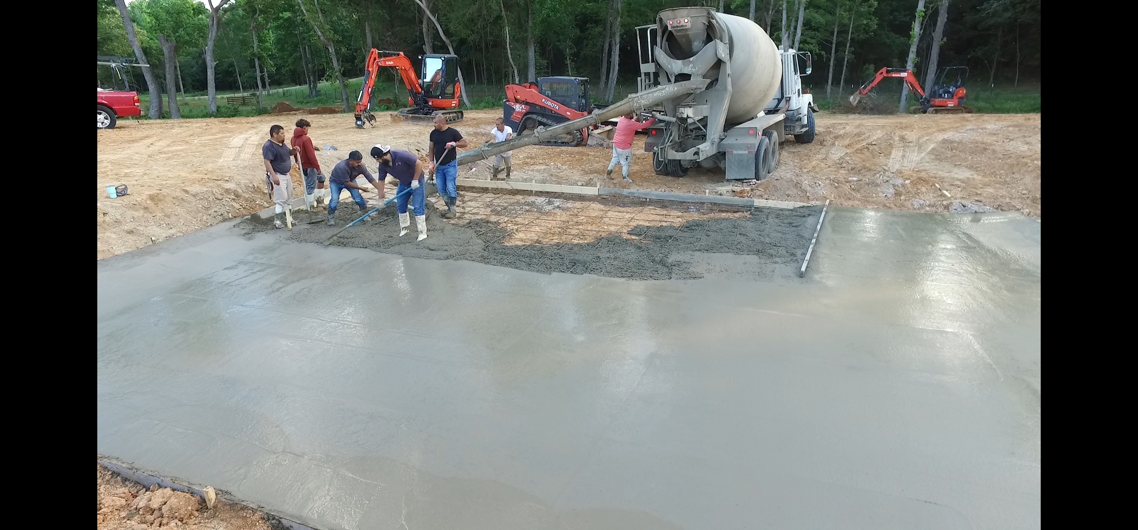 Sledge and Hammer Concrete Works logo