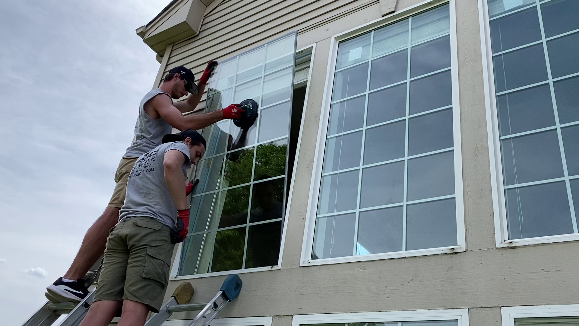 Home Window Repair & Replacement Company logo