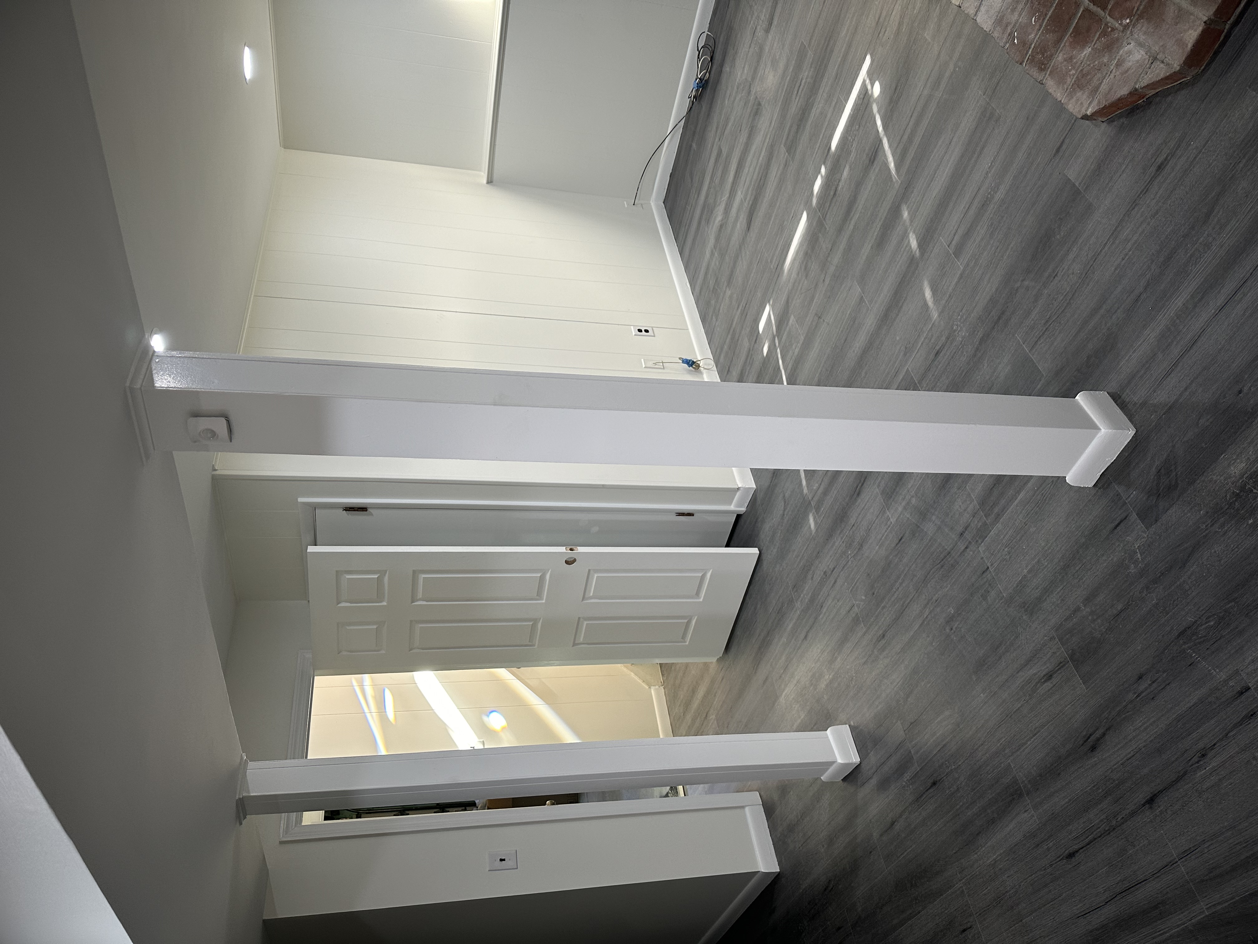 F&h construction logo