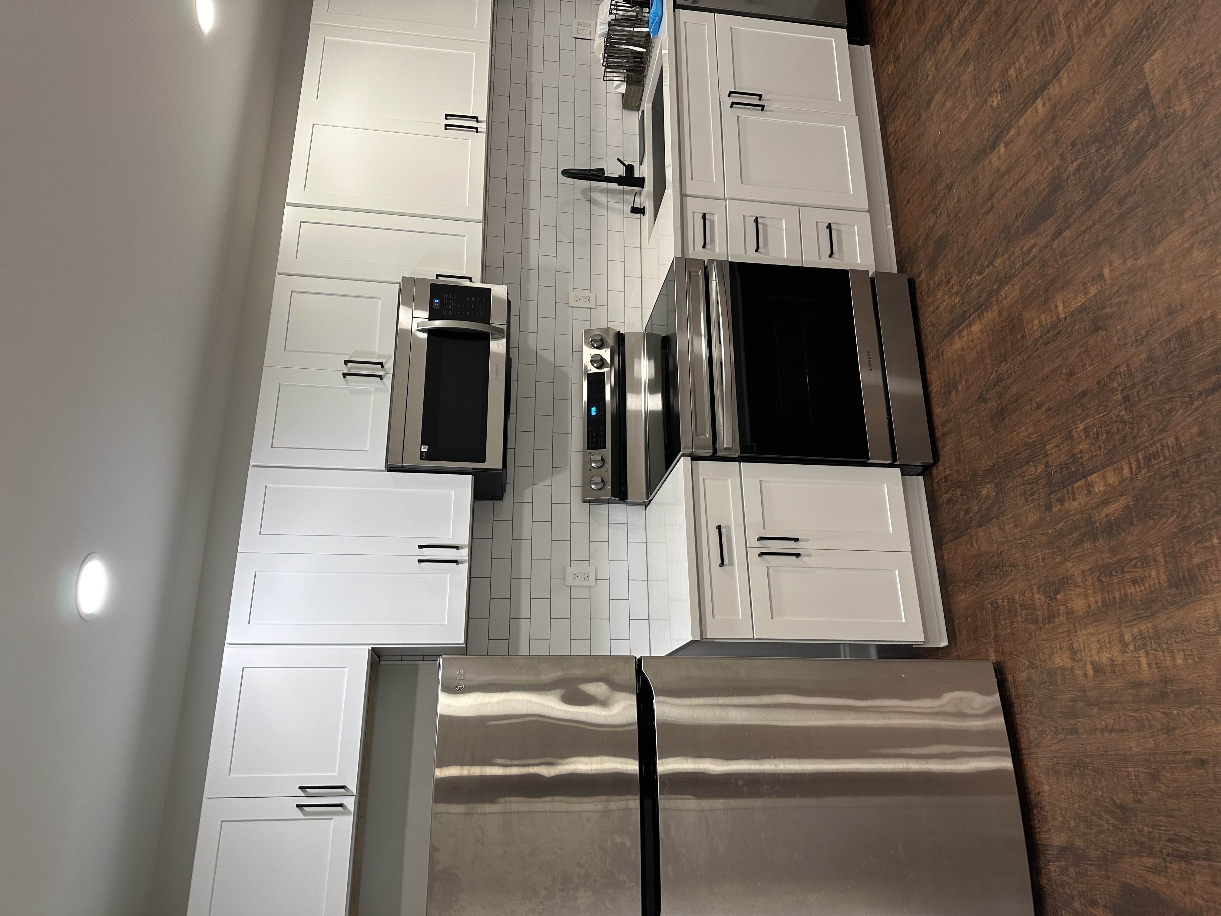 Baricle Construction logo