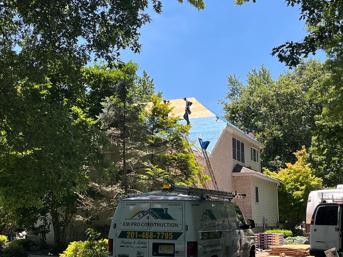 Avatar for Em Pro Roofing And Siding