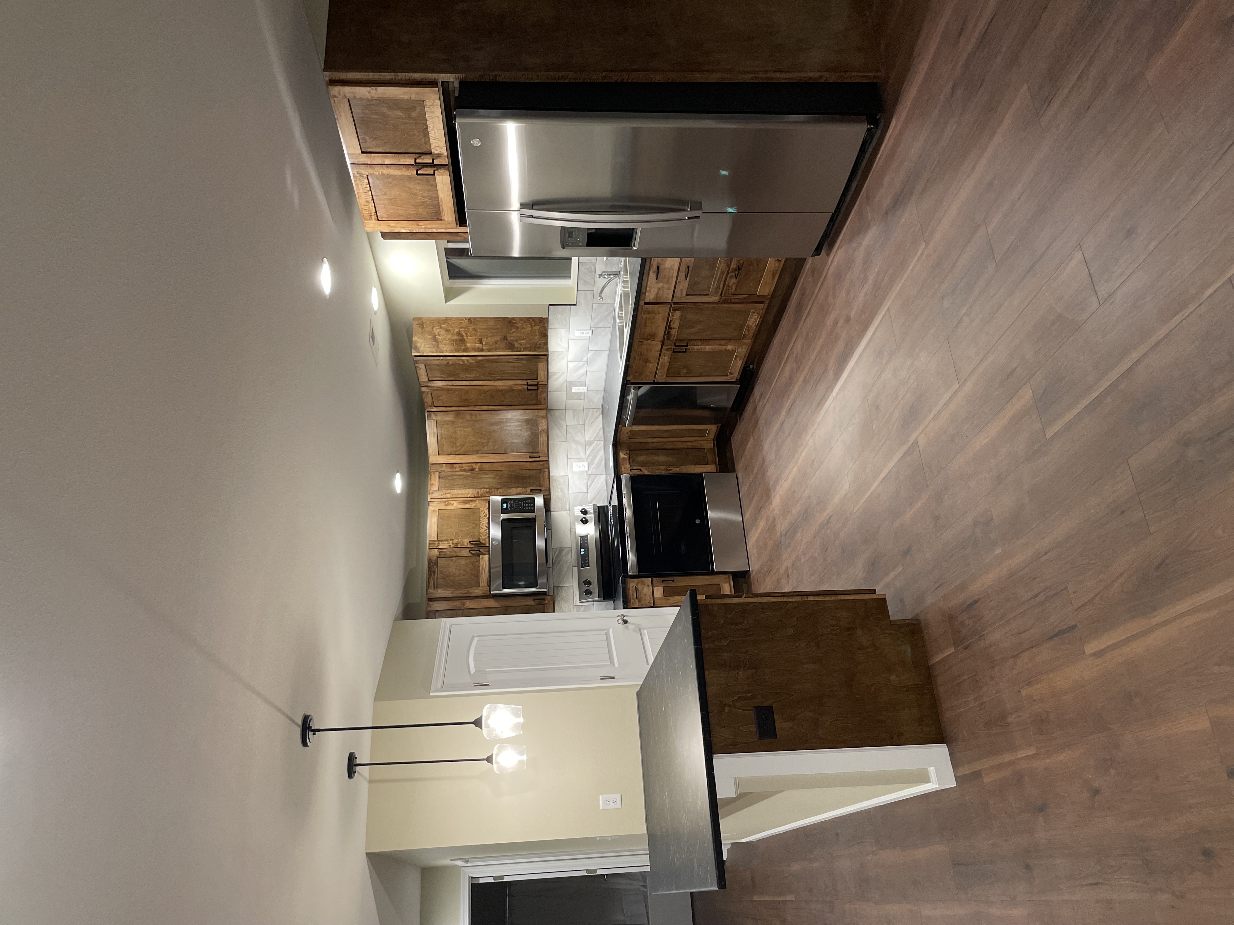 Golden Timber Cabinetry logo