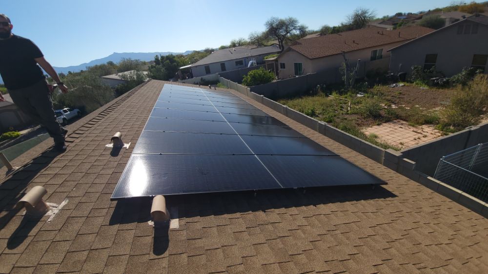 Green's Acre Solar and battery logo