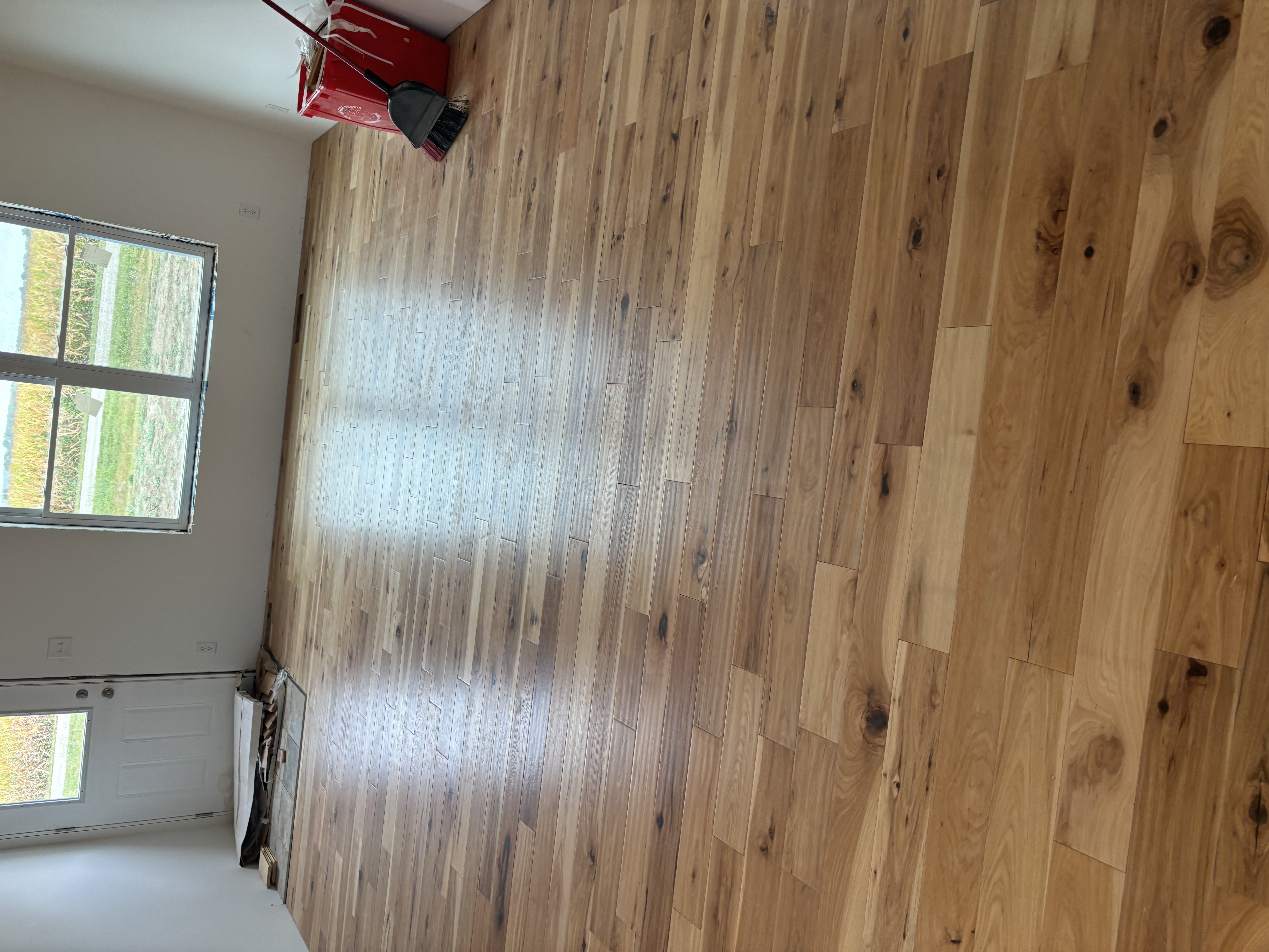 Heimsoth flooring llc logo