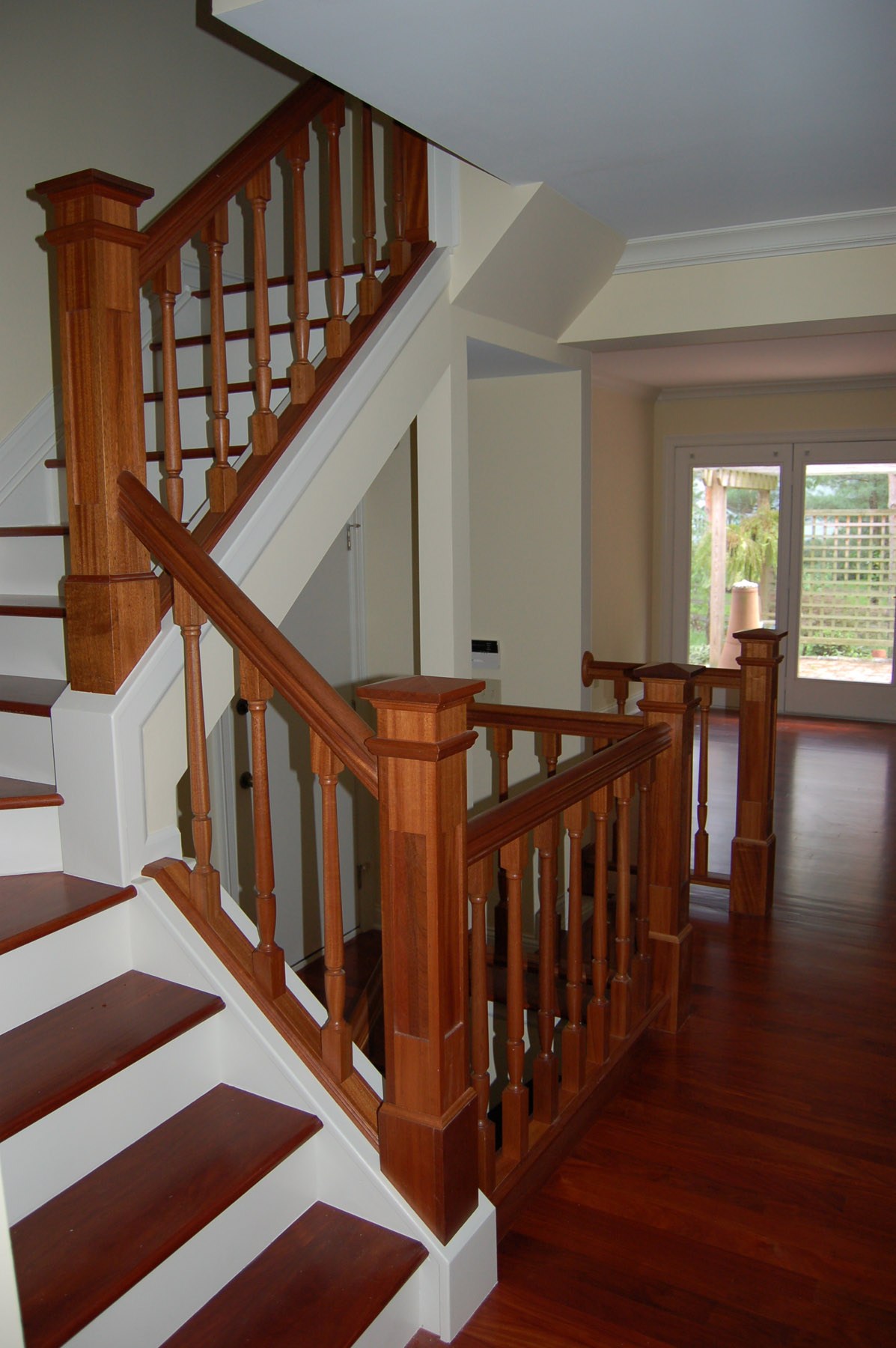 Vance's Custom Interior Trim & Cabinets logo