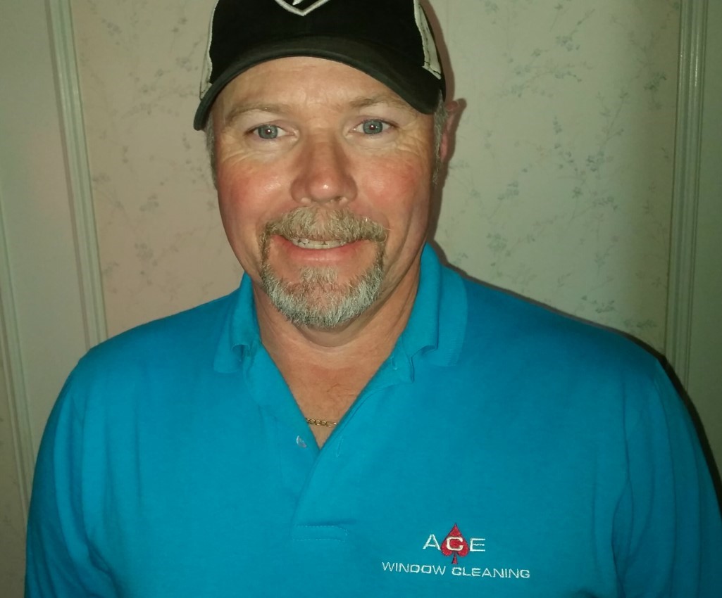 Logo for ACE WINDOW CLEANING
