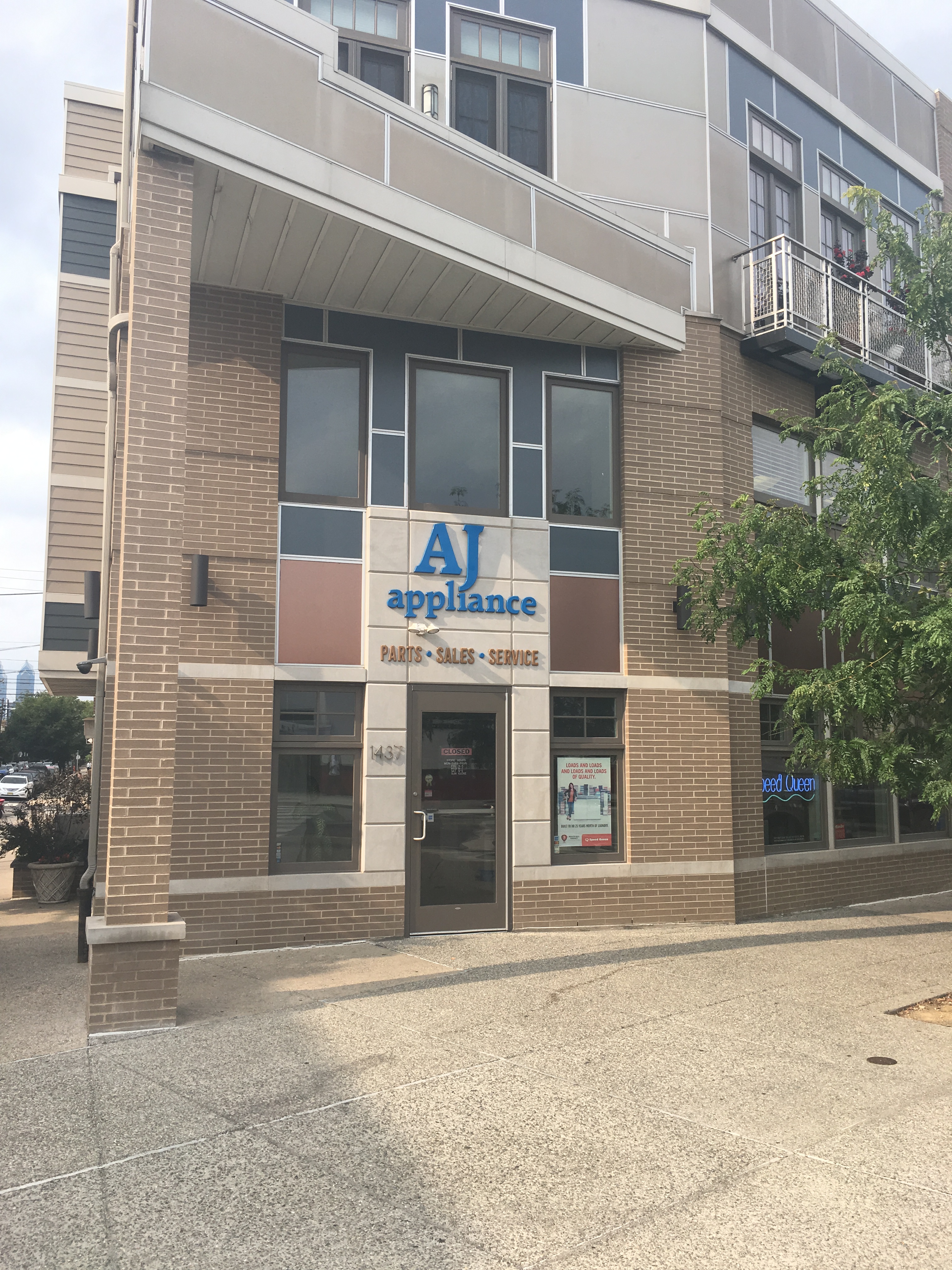 Logo for AJ Appliance Inc
