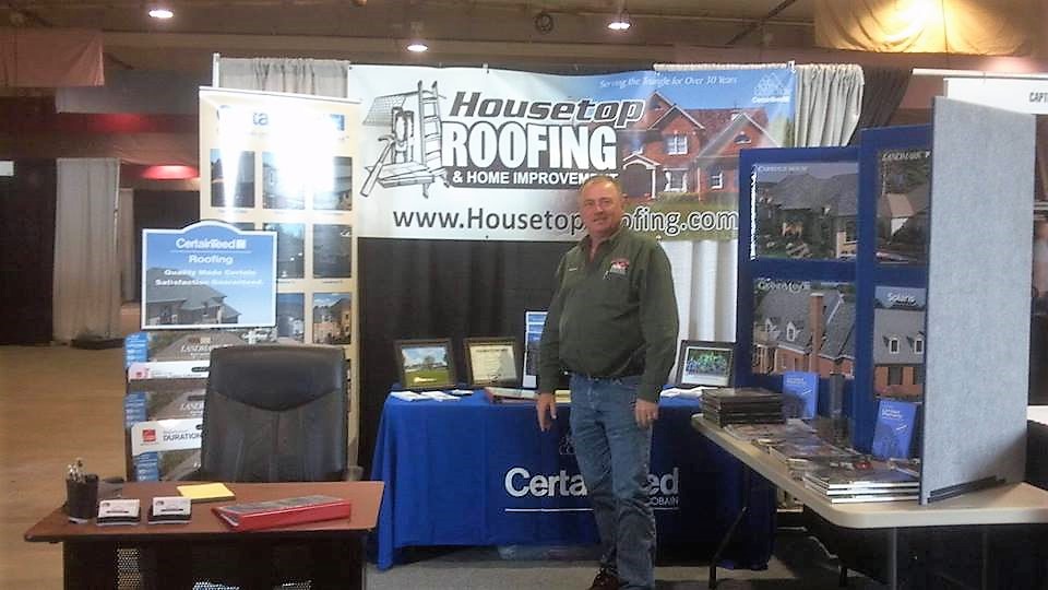 Logo for Housetop Roofing Home Improvements
