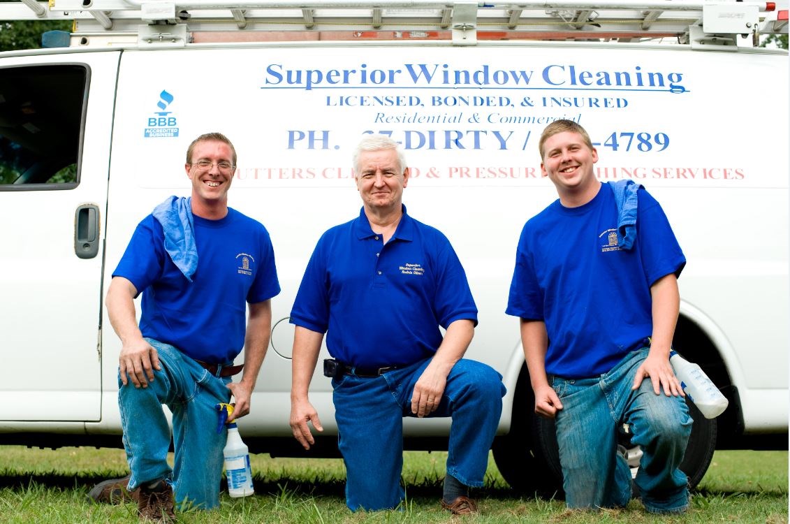Logo for Superior Window Cleaning