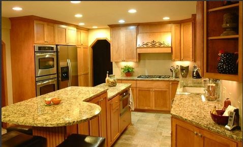 Freeman's Custom Cabinets logo