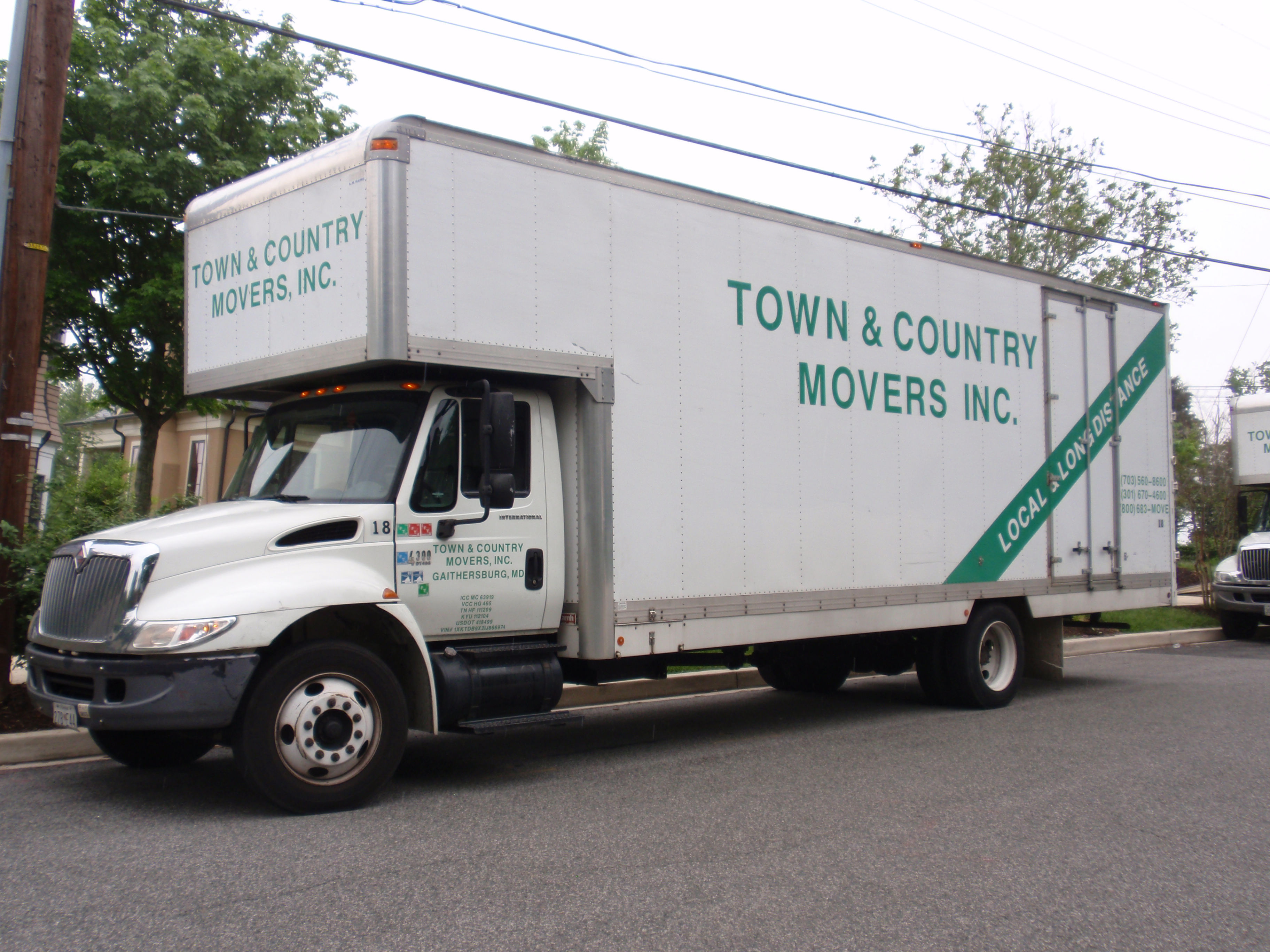 Logo for Town & Country Movers Inc