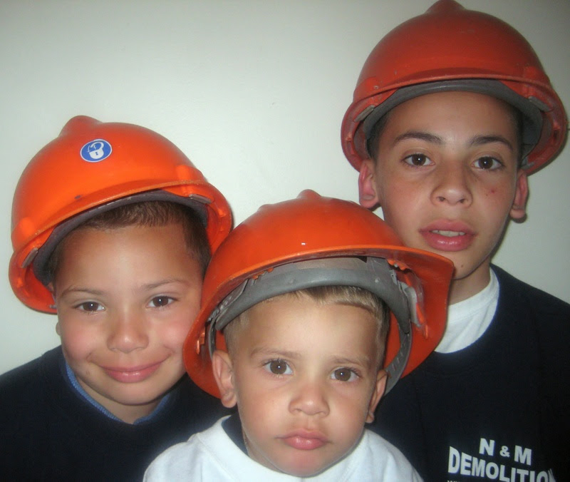 Logo for N & M DEMOLITION INC