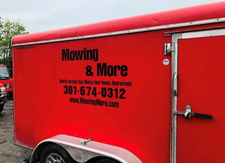 MOWING & MORE logo